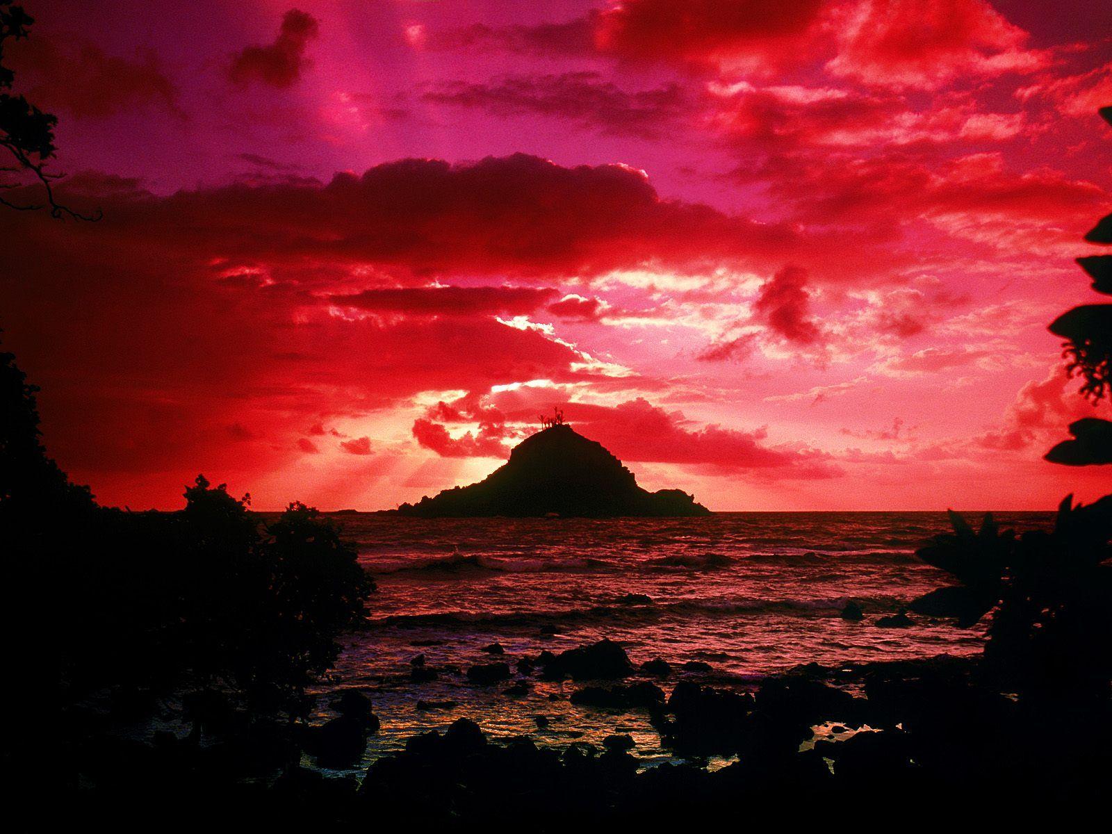 1600x1200 Alau Island Sunrise Maui Hawaii And Coasts Wallpaper