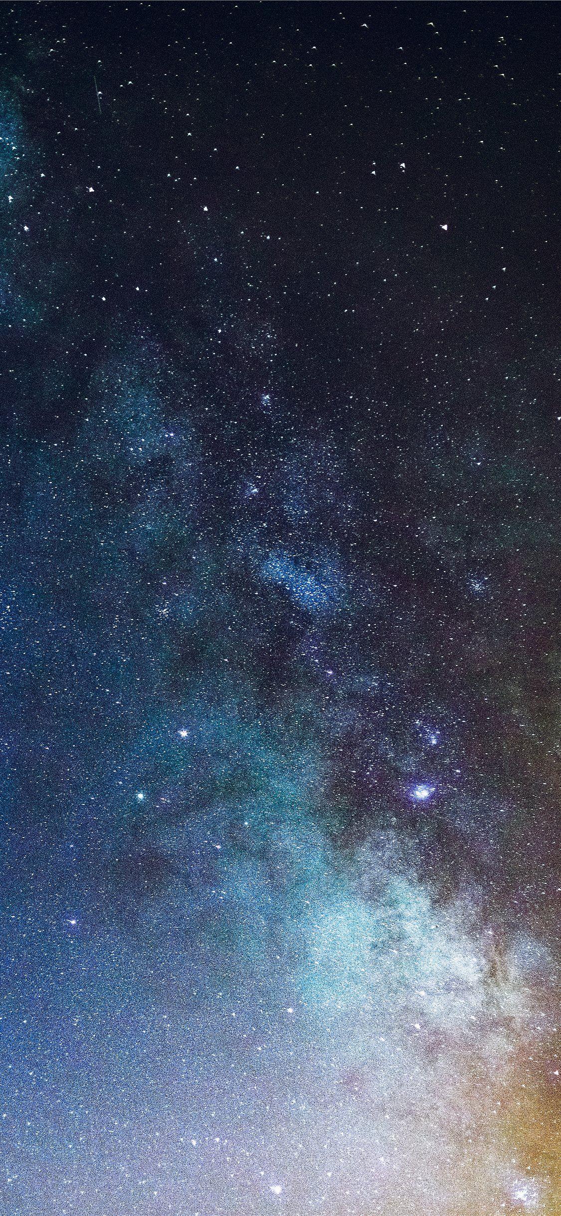 1125x2436 Milky Way over Quelfes Portugal iPhone X Wallpaper Free Download