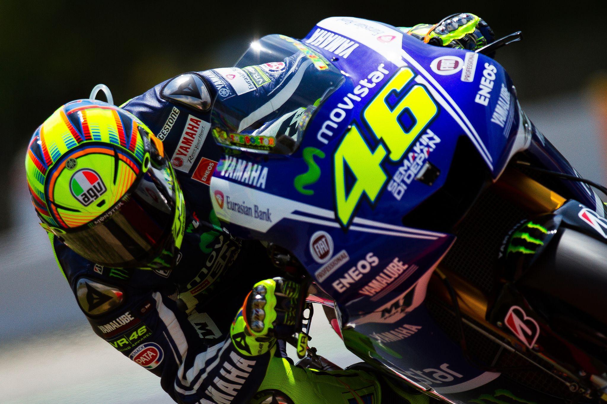 2048x1365 Valentino Rossi Wallpaper HD