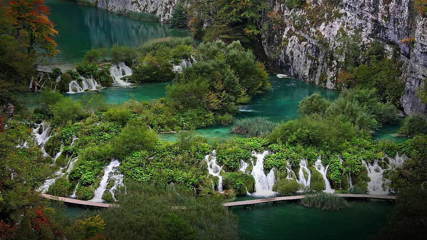 1366x768 The Plitvice Falls are located in the boundaries of the Plitvice