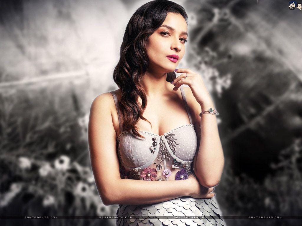 1024x768 Hot Bollywood Heroines & Actresses HD Wallpaper I Indian Models, Girls Image & Photo