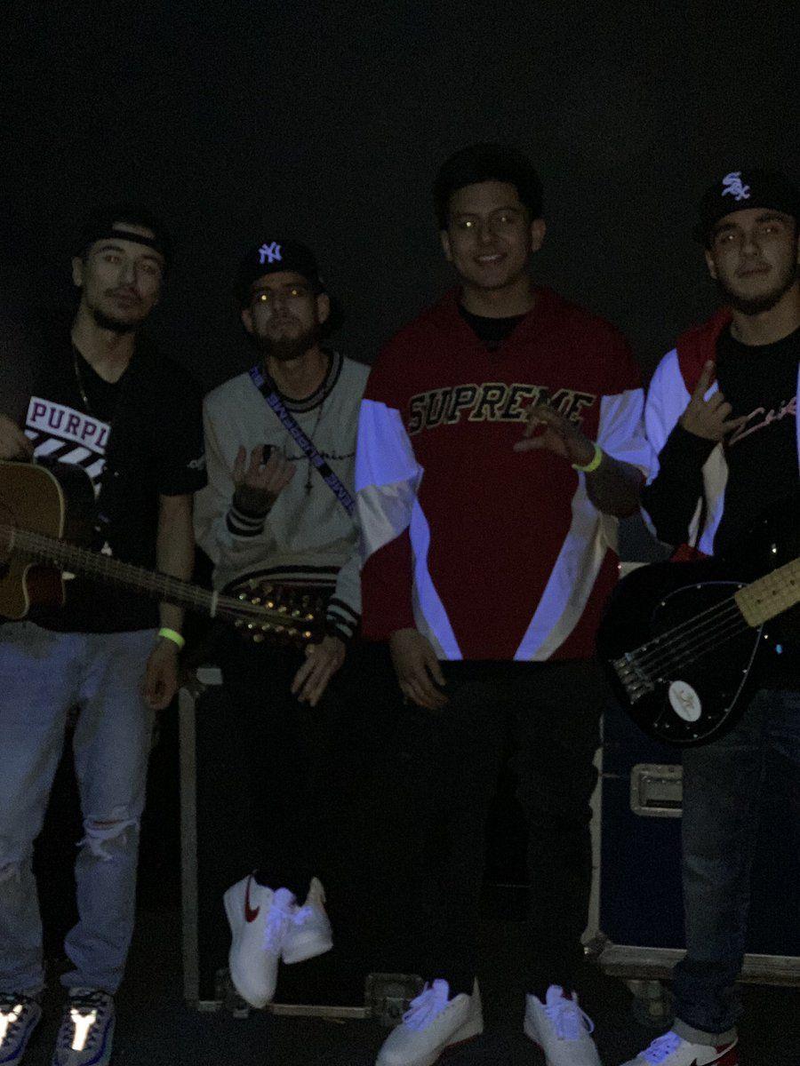 900x1200 Raul valencia bitch's favorite group
