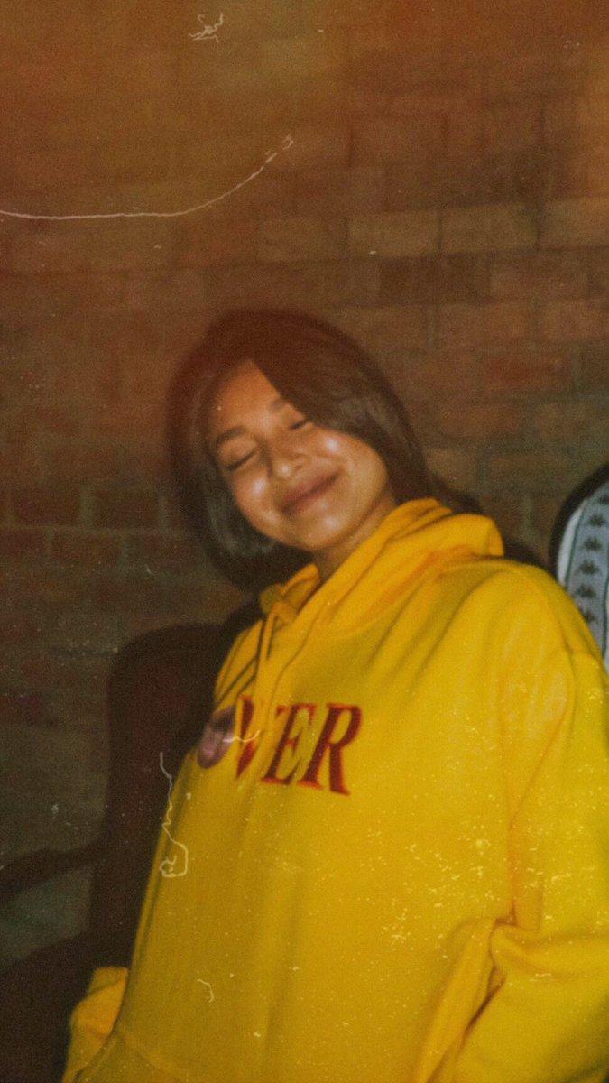 675x1200 Nadine Lustre HD iPhone Wallpaper