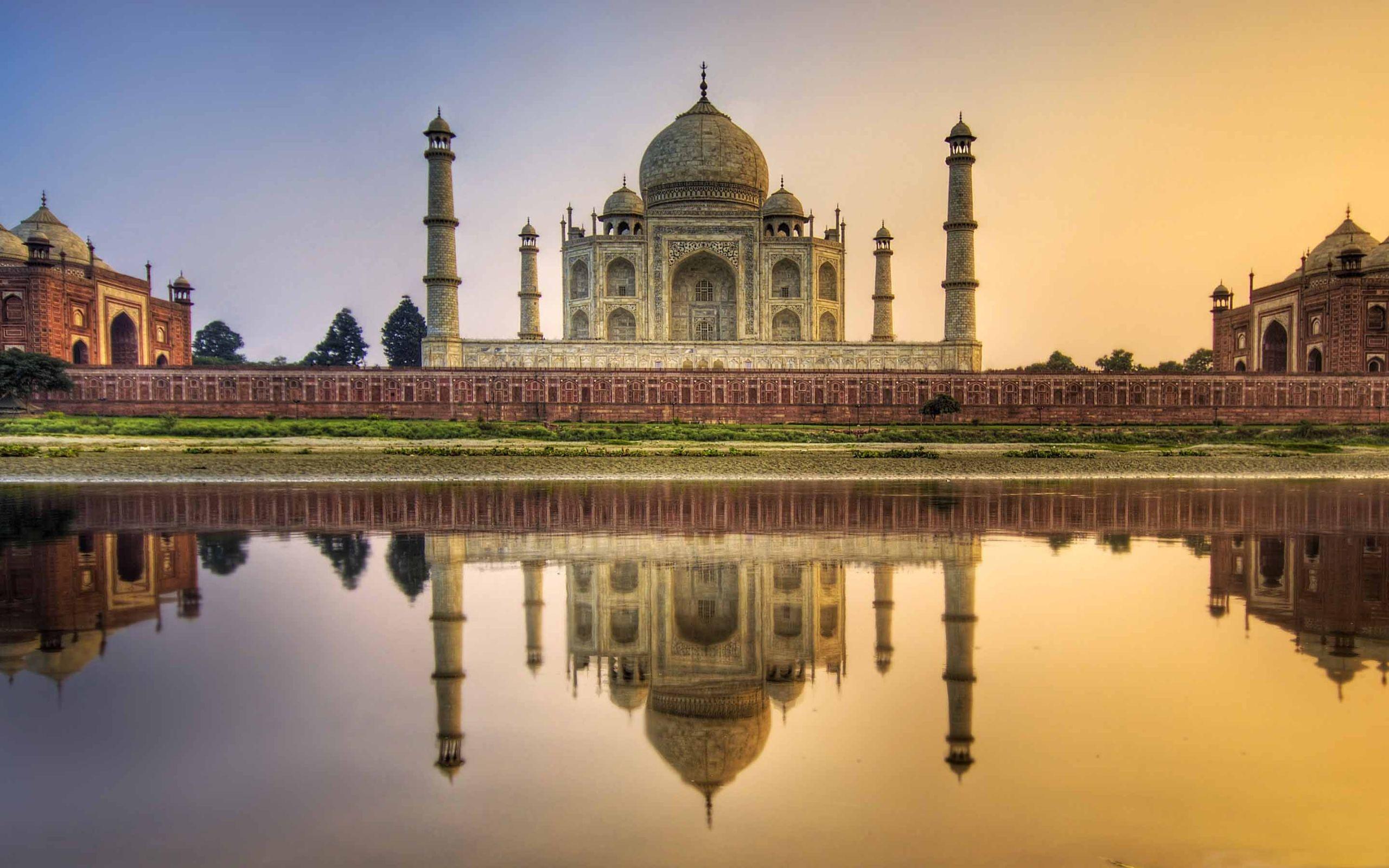2560x1600 India Building MacBook Air Wallpaper Download