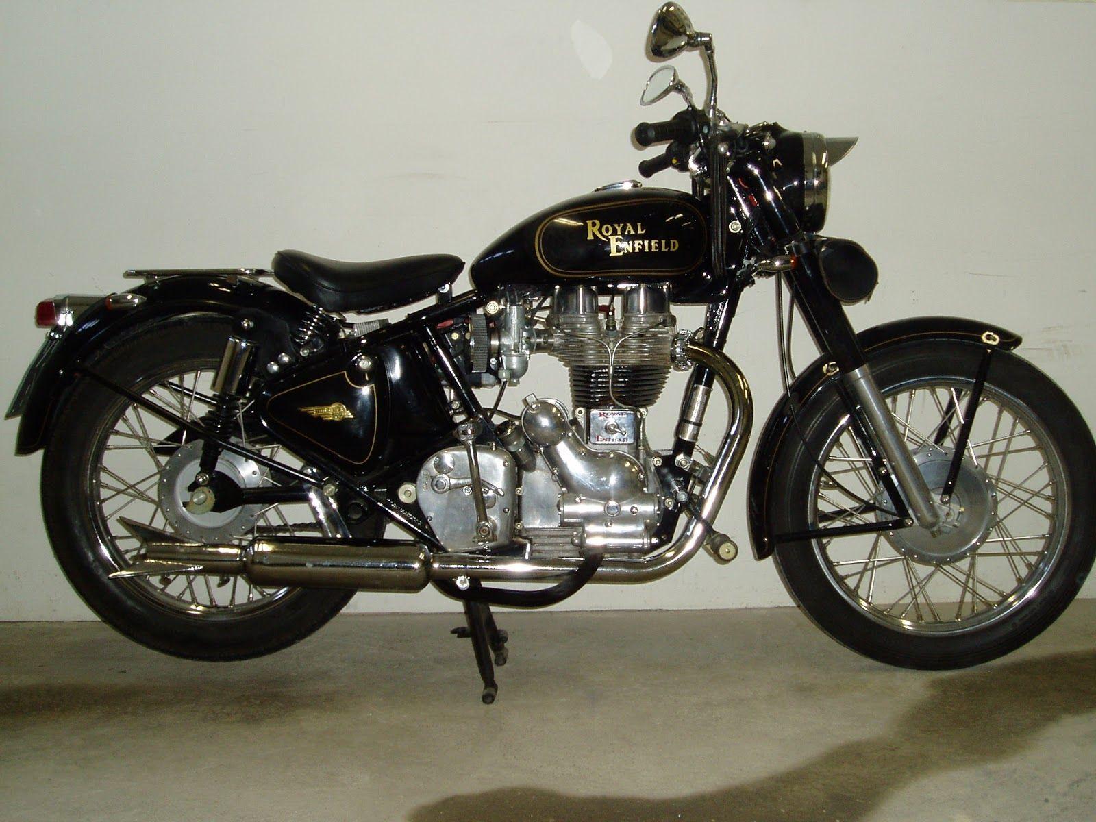 1600x1200 Online Wallpaper Shop: Royal Enfield Bullet Motorcycle Picture