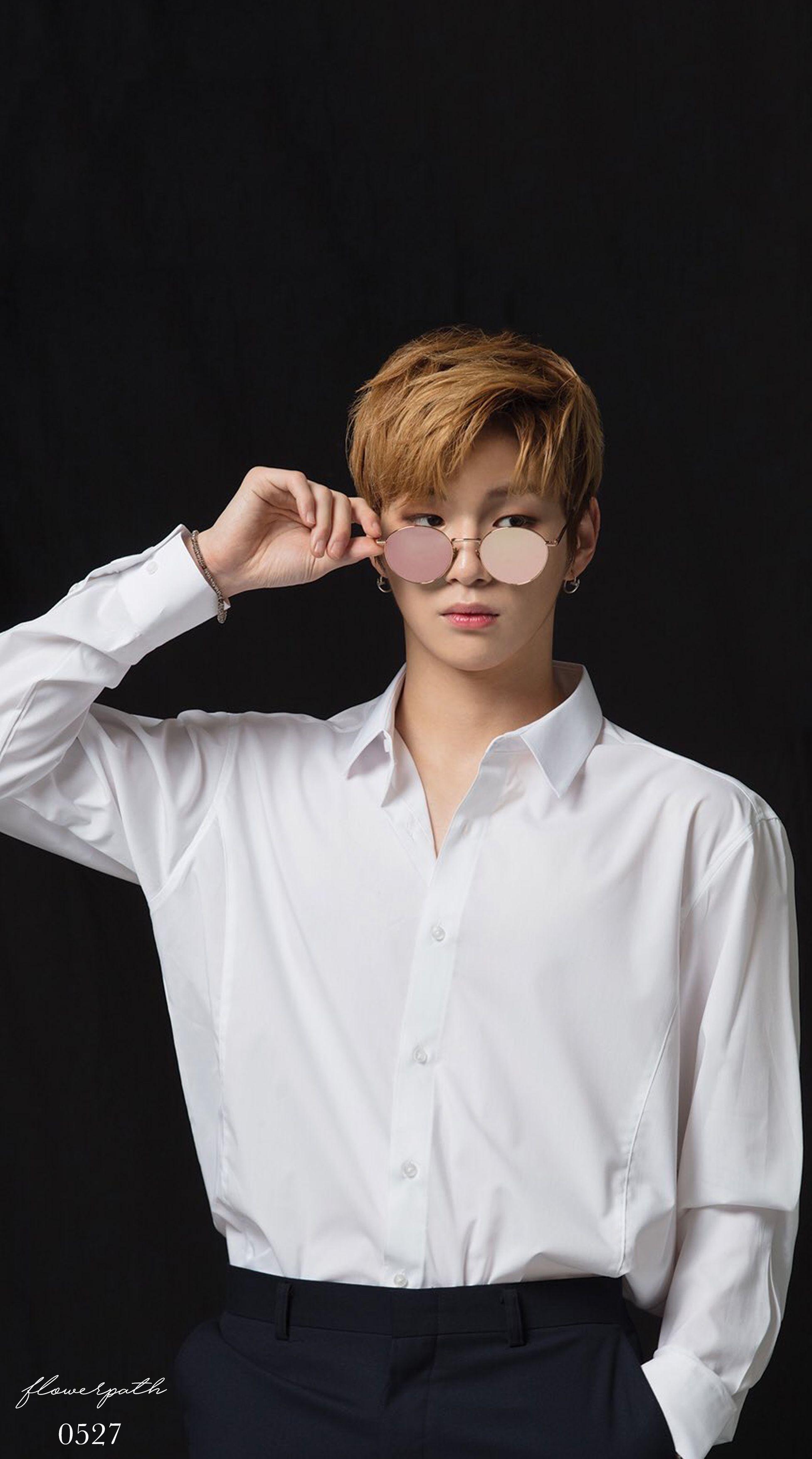 1953x3508 Kang Daniel x Kissing Heart Wallpaper. Kang daniel produce Kim jaehwan, Daniel