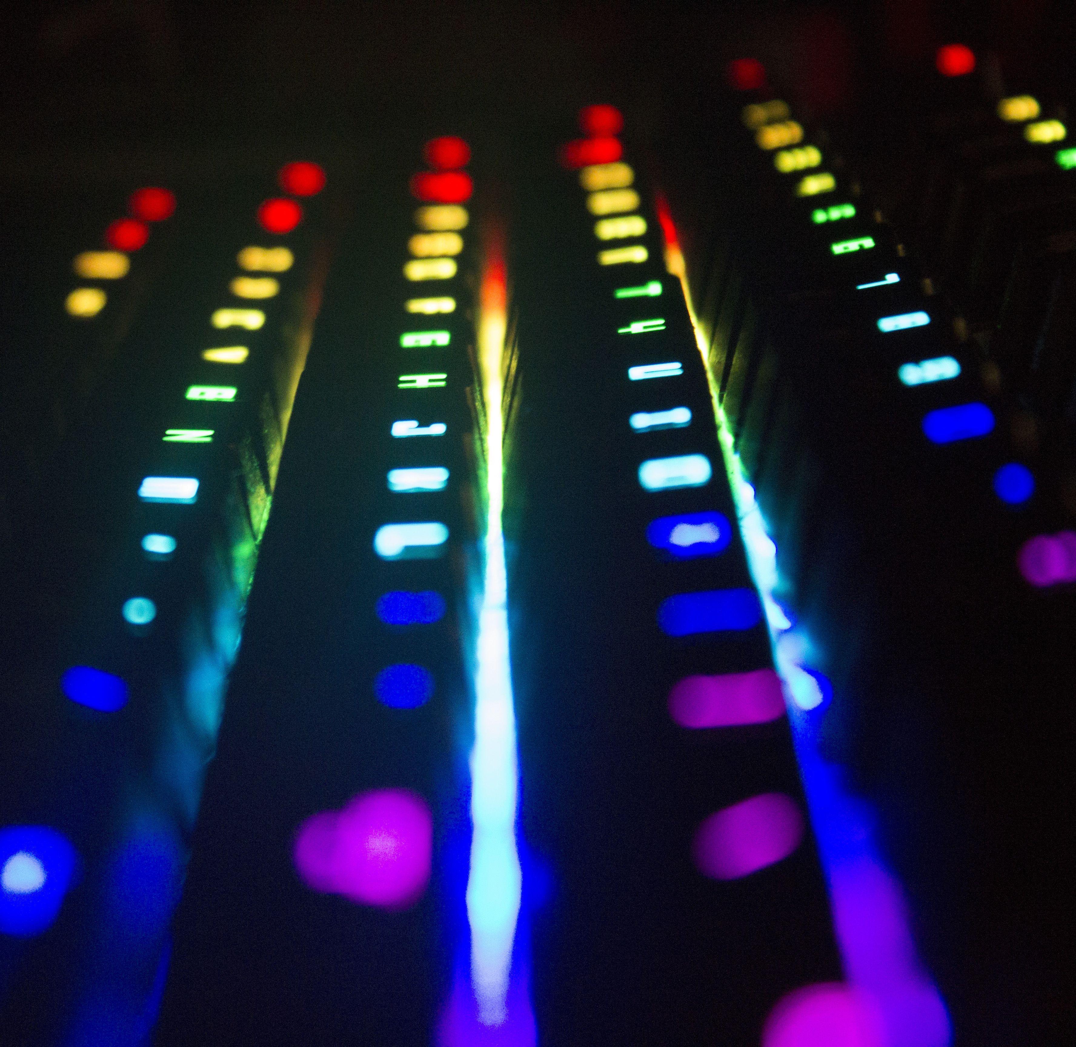 3552x3456 Chroma Wallpaper