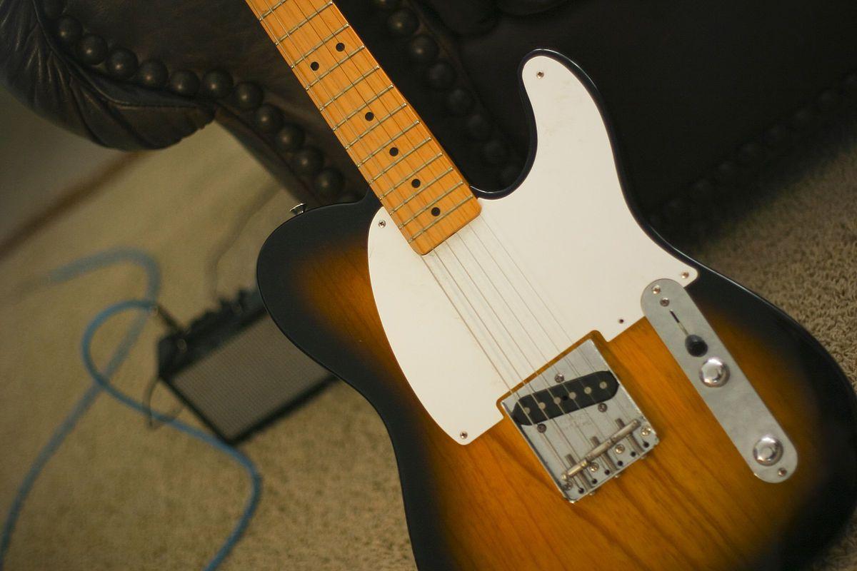 1200x800 Fender Esquire