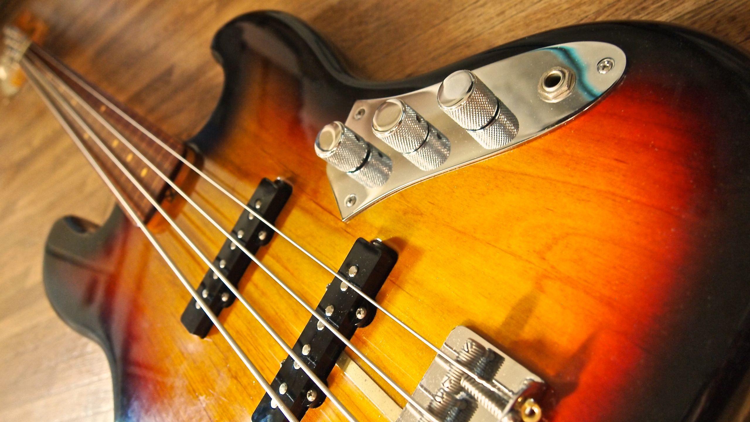 2560x1440 Fender Jaco Pastorius Jazz Bass FL 3color