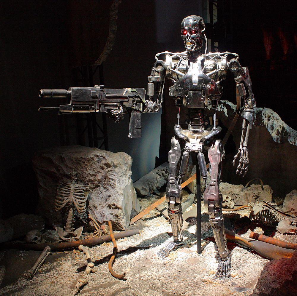 1000x999 Terminator Robot Full Body Wallpaper HD.com. Terminator genisys, Terminator, Robot