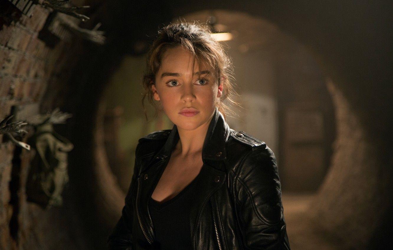 1332x850 Wallpaper look, background, Emilia Clarke, leather jacket, Emilia Clarke, Sarah Connor, Terminator: Genesis, Terminator Genisys image for desktop, section фильмы