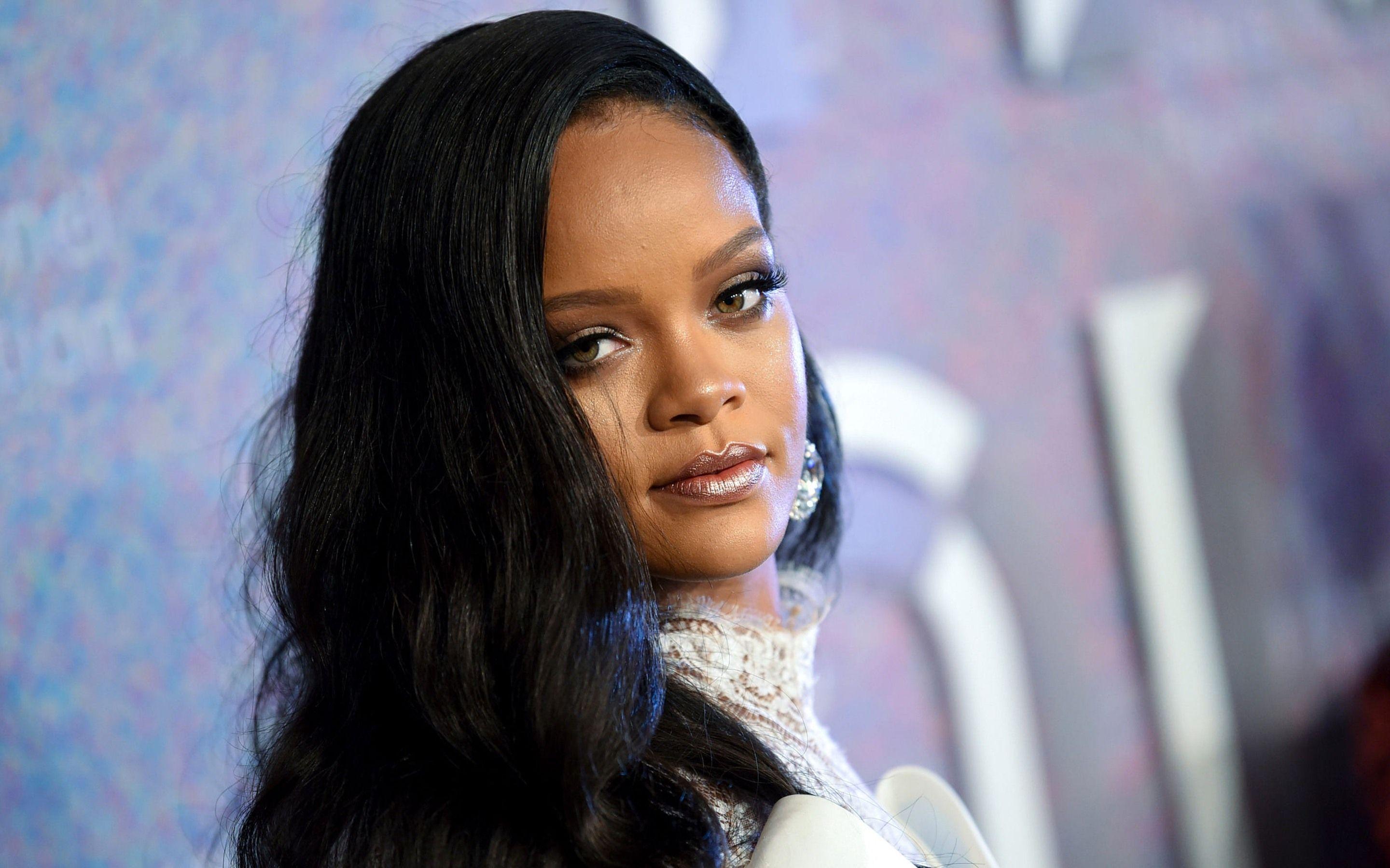 2880x1800 Rihanna HD Desktop Wallpaper 45274