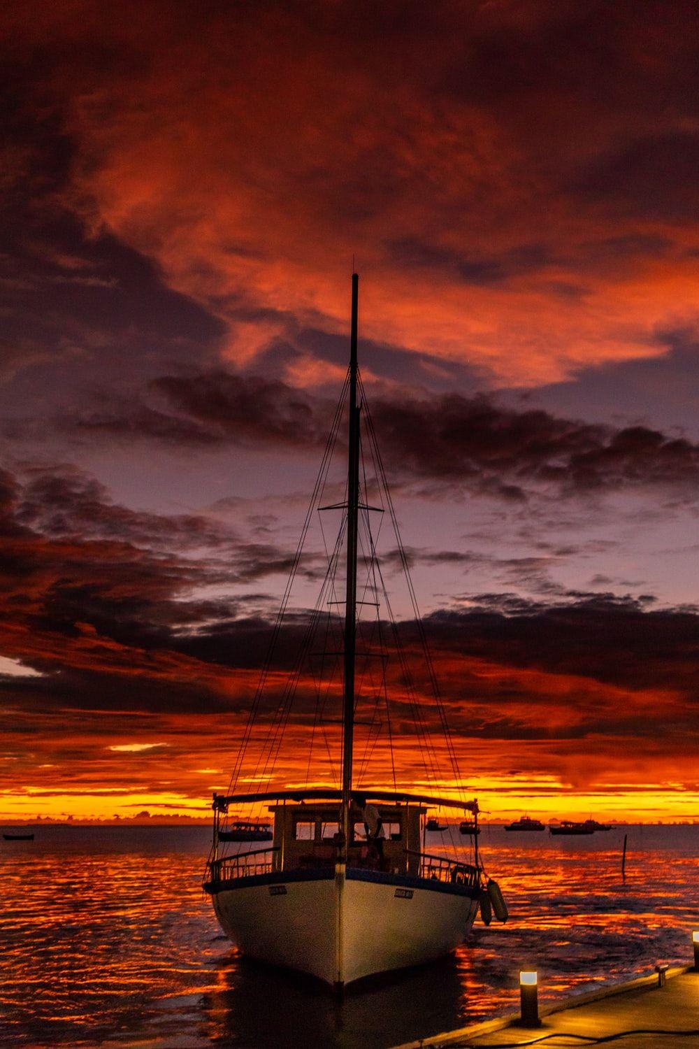 1000x1500 Boat Sunset Picture. Download Free Image