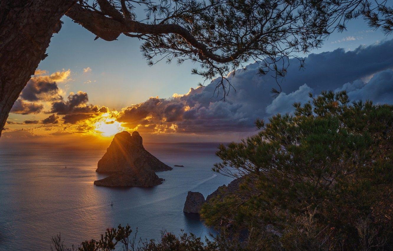 1332x850 Wallpaper sea, sunset, rocks, island, Spain, Spain, Ibiza, Ibiza, The Mediterranean sea, Mediterranean Sea, Es Vedra, Es Vedra image for desktop, section пейзажи