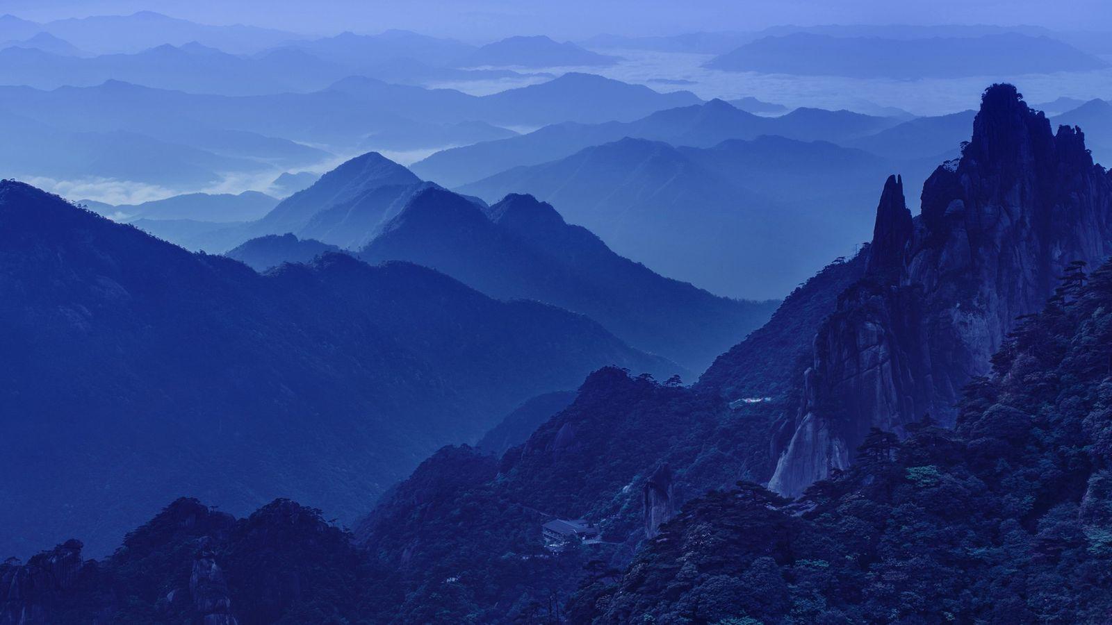 1600x900 Cold Night Mountains Wallpaper