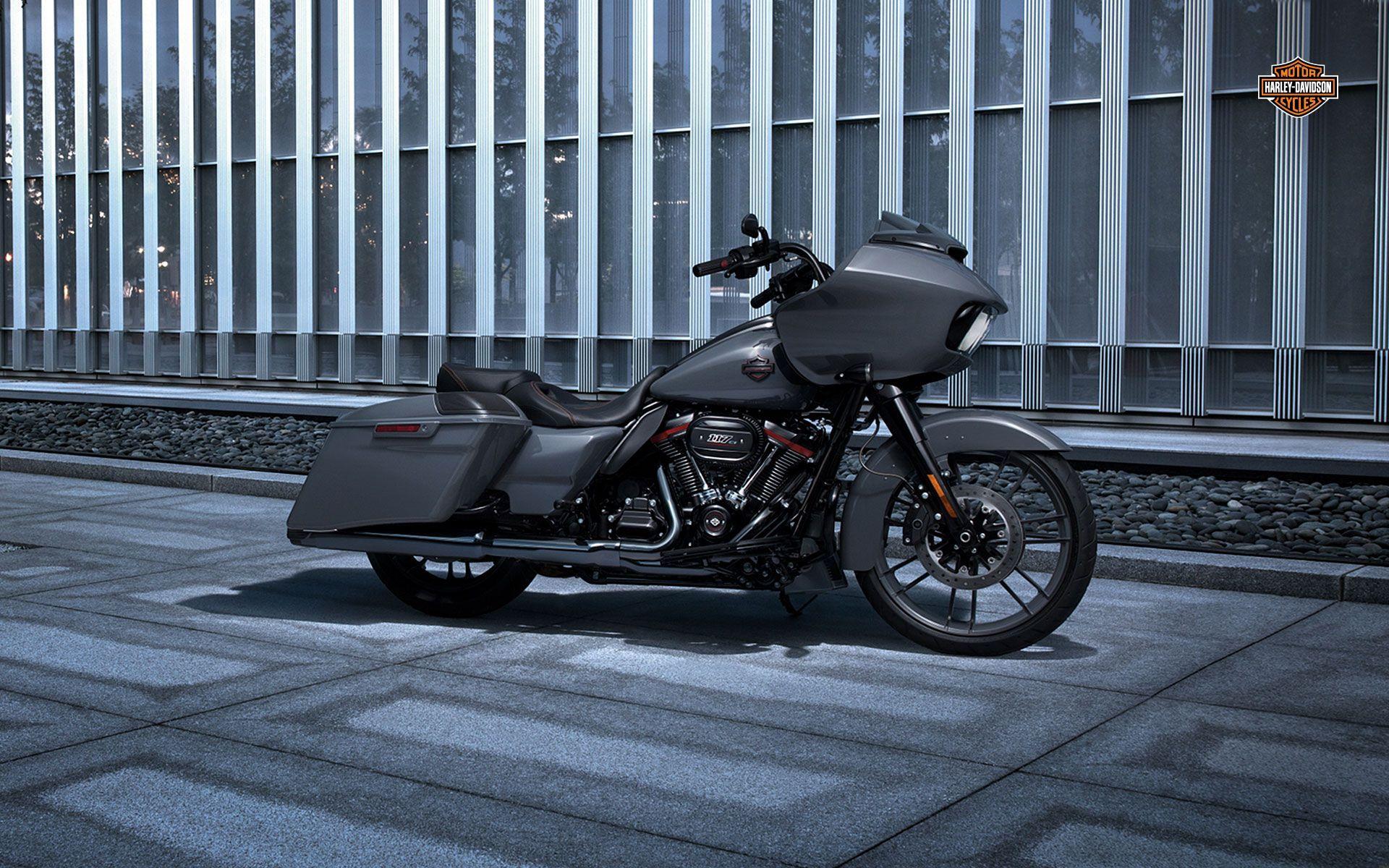 1920x1200 CVO™ Road Glide® Motorcycles. Collier Harley Davidson®