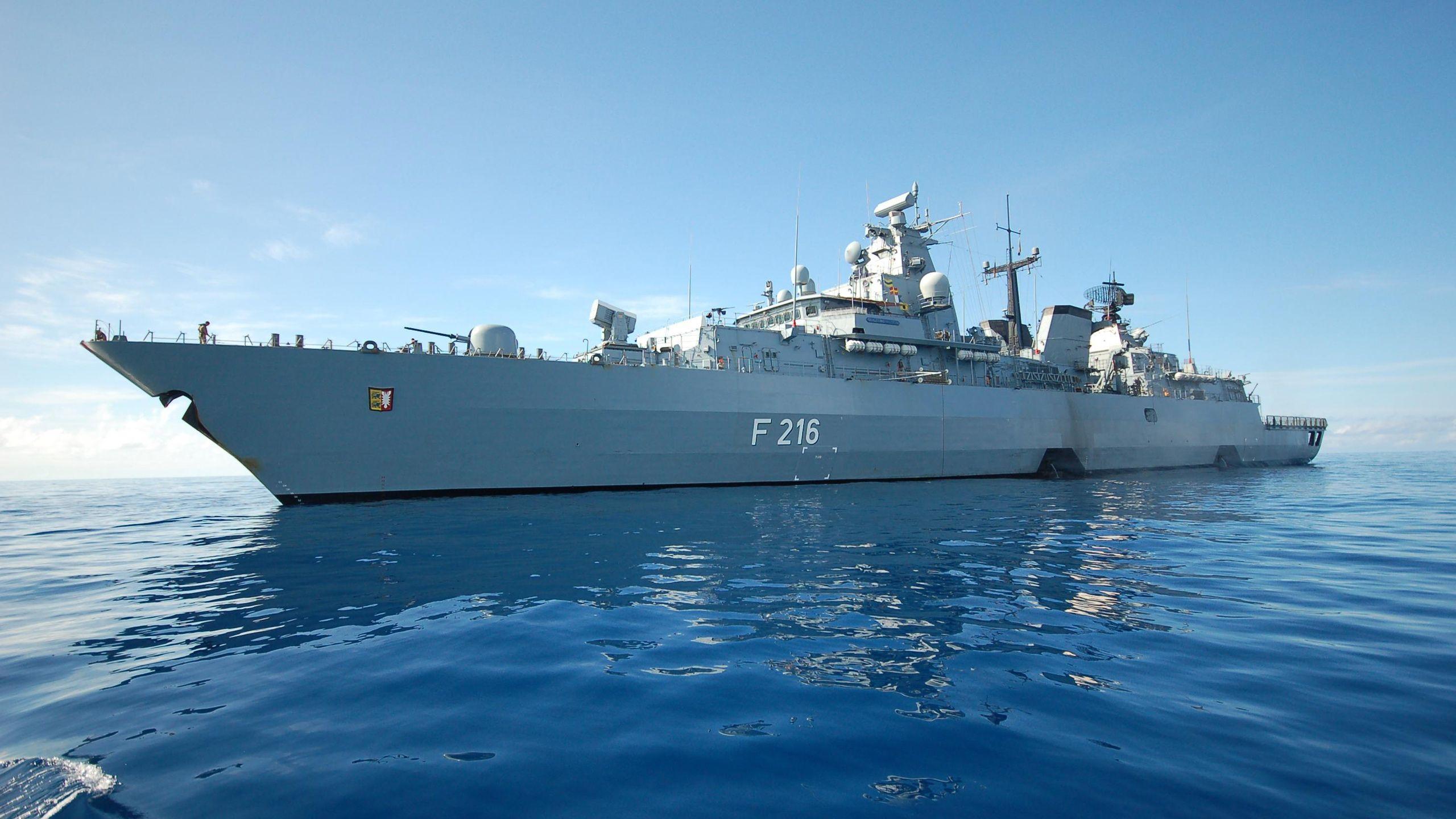 2560x1440 Navy Ships Wallpaper