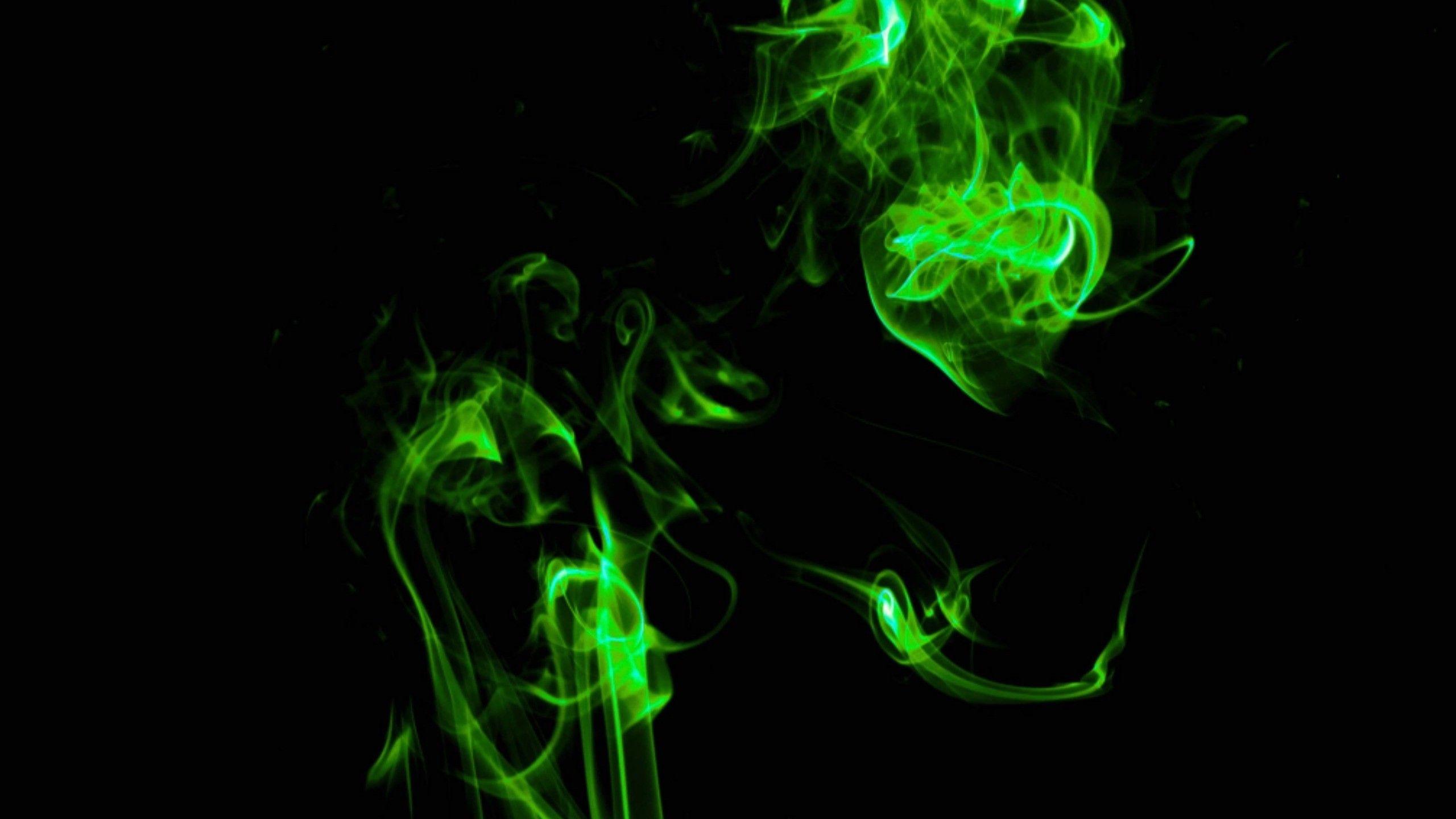 2560x1440 Green Smoke Wallpaper