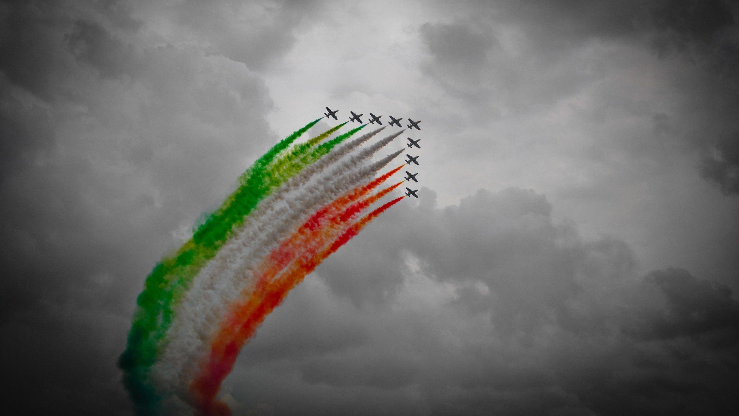2560x1440 Tricolor made of coloured smoke wallpaper and image, picture, photo