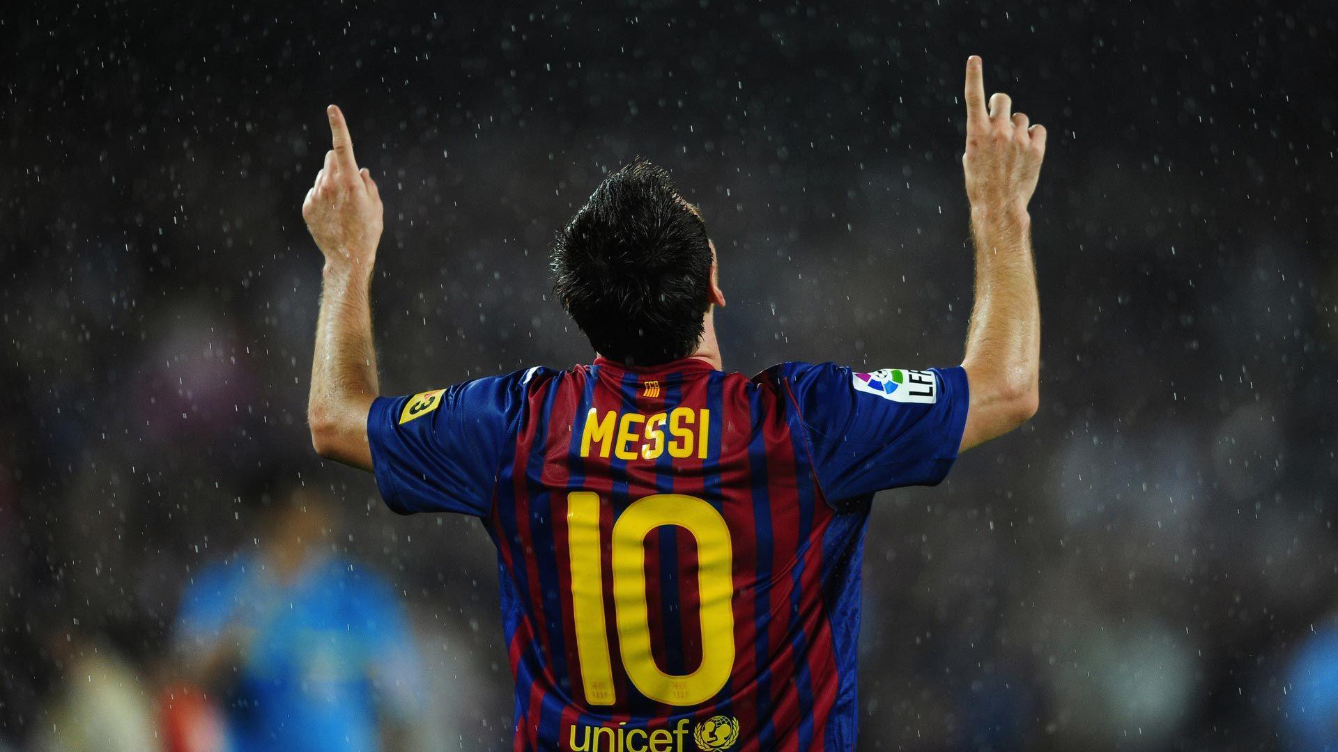 Tạm biệt những bức ảnh nền giản dị và nhàm chán trên máy tính, chào đón sự hiện diện của Lionel Messi vào máy tính của bạn. Với bộ sưu tập ảnh nền của Messi, bạn sẽ được tận hưởng sự nổi bật của anh trên màn hình của mình. Truy cập ngay để cập nhật bộ ảnh nền cho máy tính của bạn.