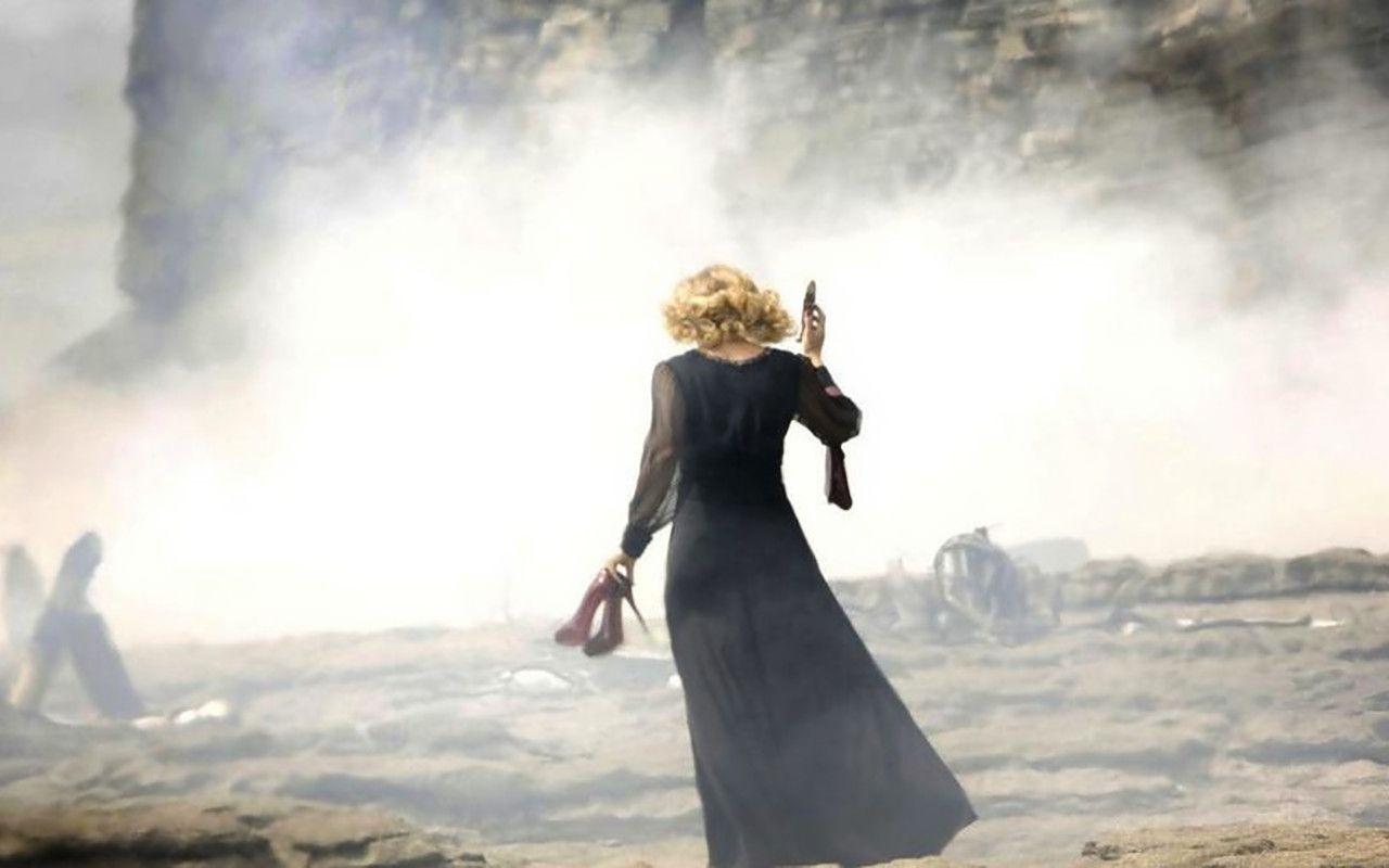 1280x800 River Song Desktop Wallpaper