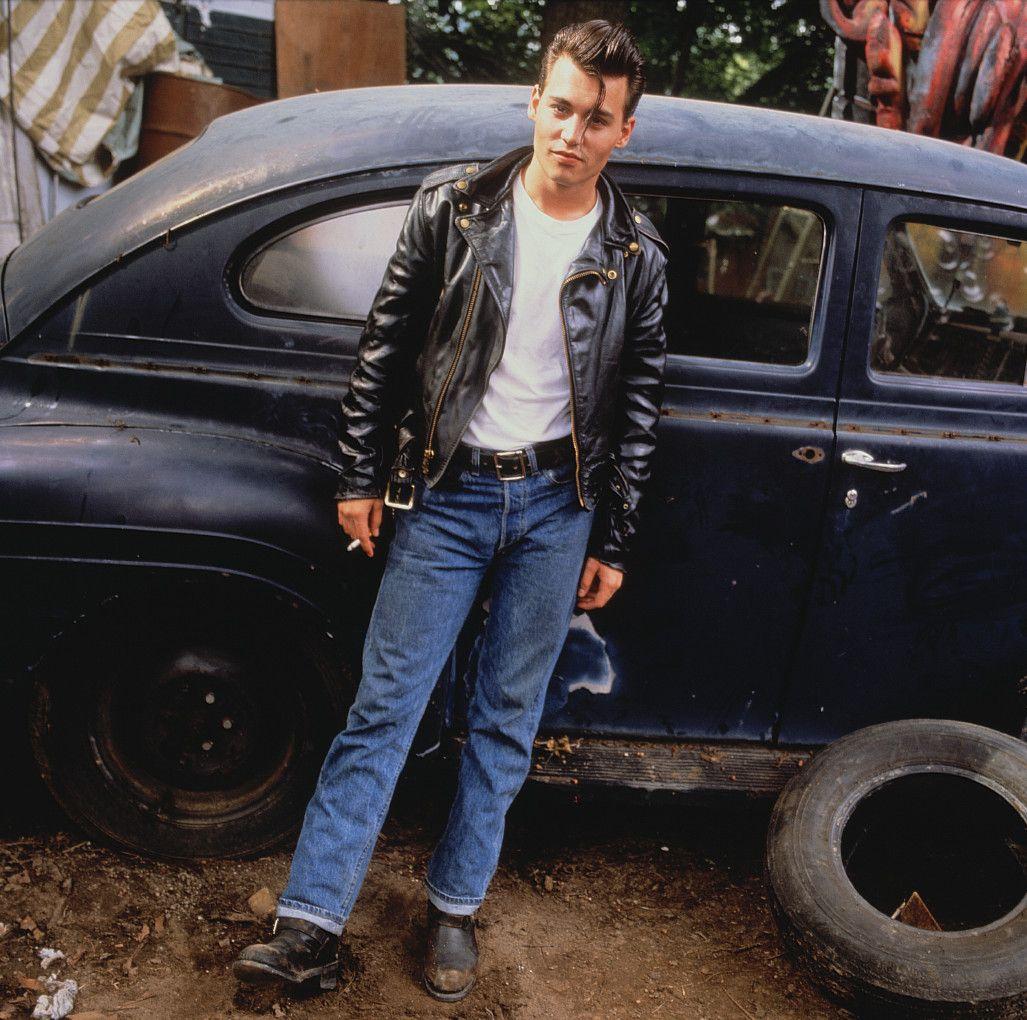 1027x1020 Johnny Depp wallpaper