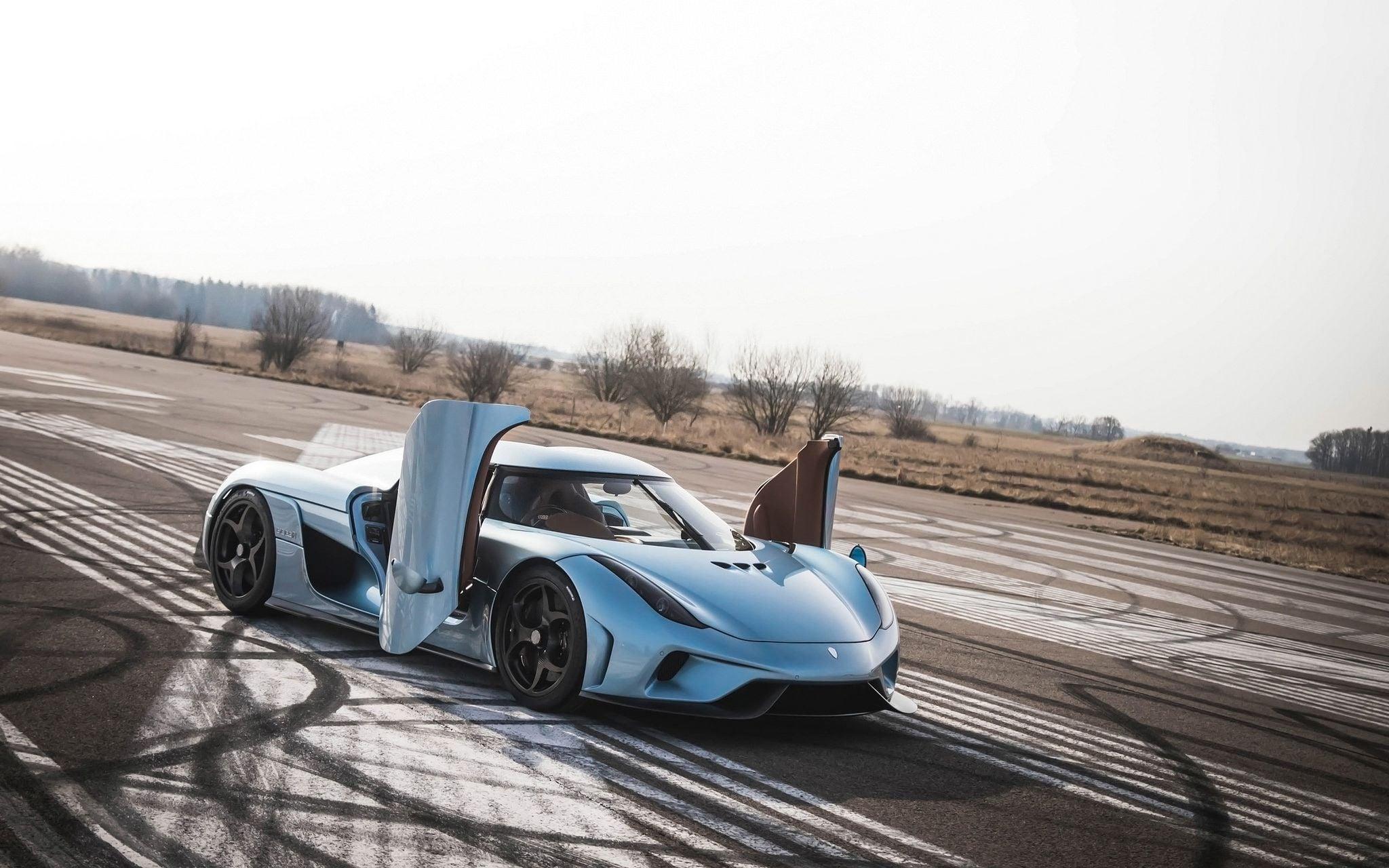 2048x1280 Koenigsegg Regera Wallpaper
