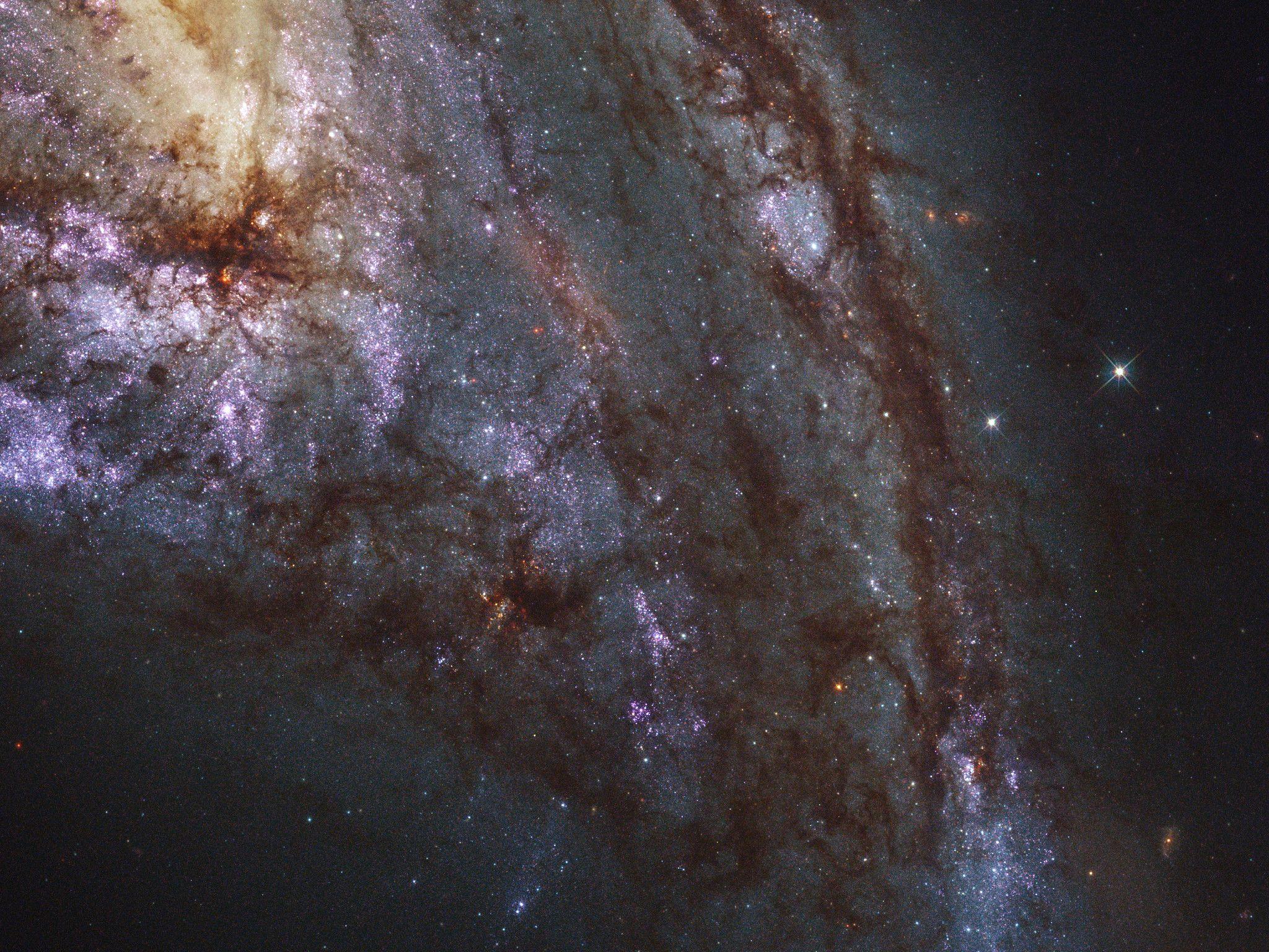 2048x1536 Messier 66