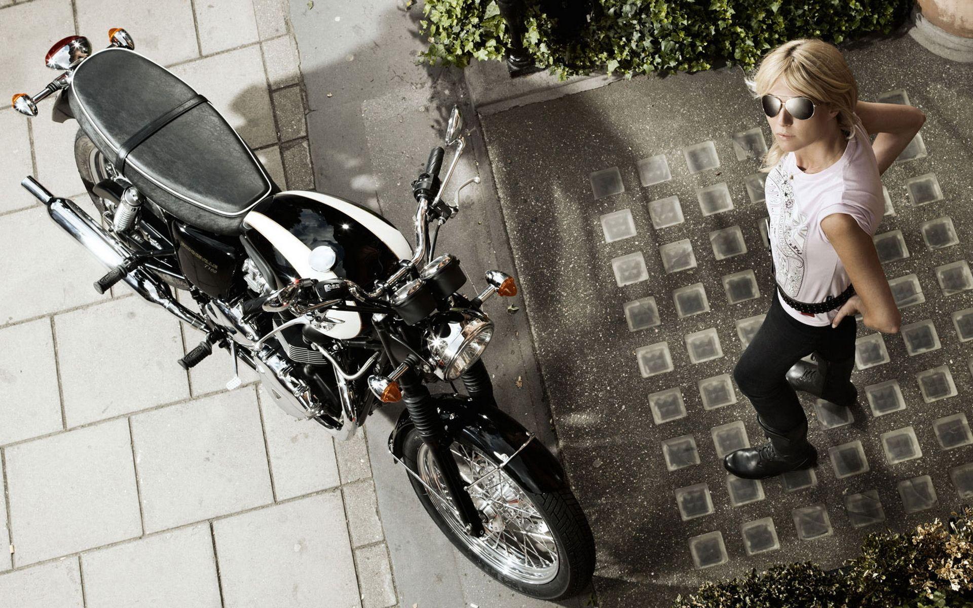 1920x1200 Triumph Bonneville Wallpaper HD 43825 1920x1200px