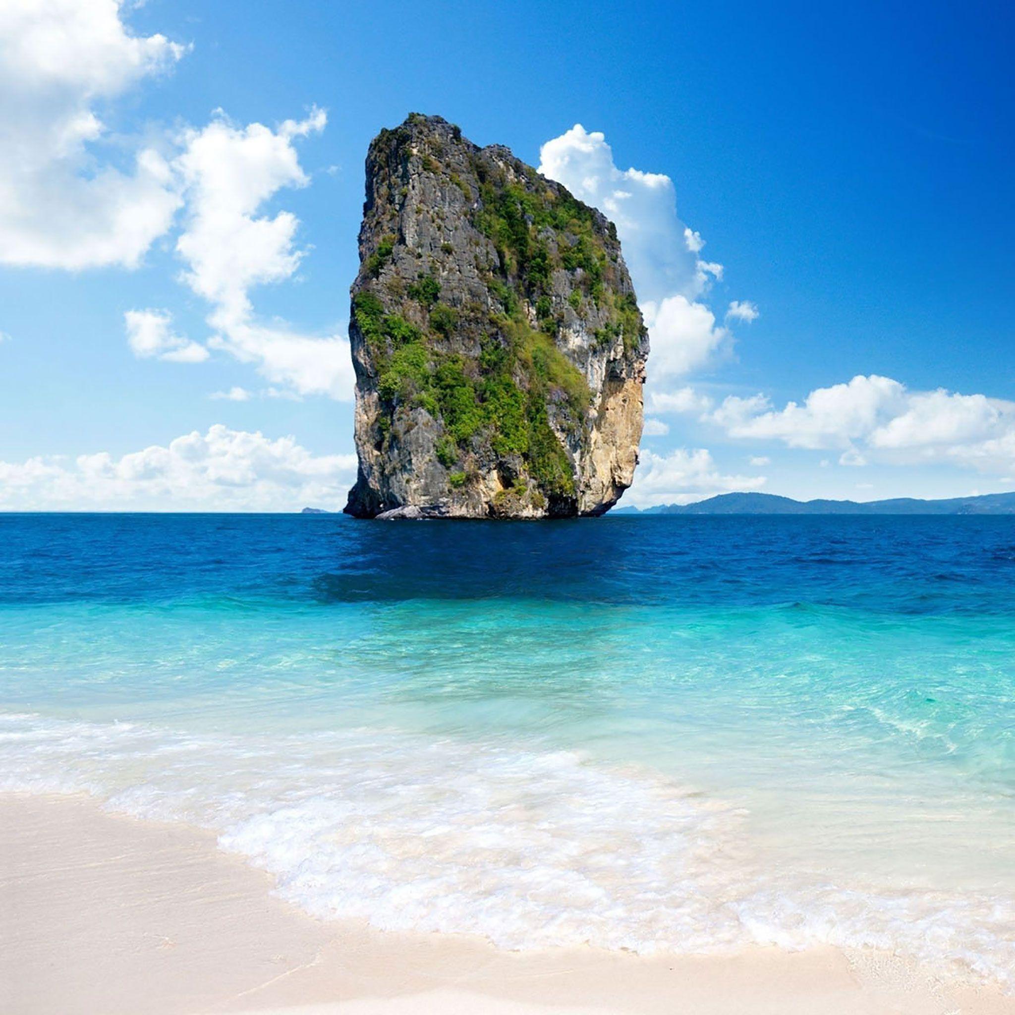 2048x2048 HD Tropical Beach iPad Background