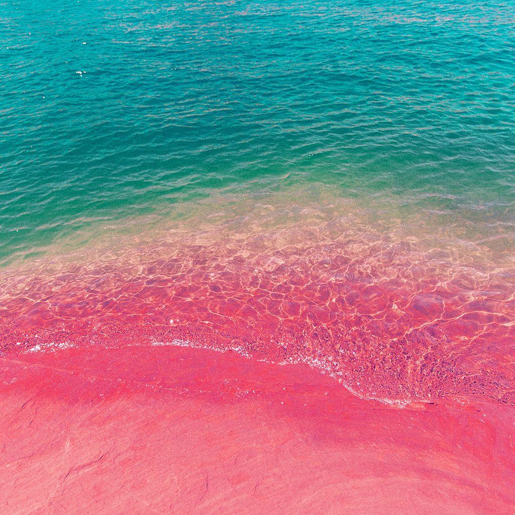 1024x1024 iPad Beach Wallpaper