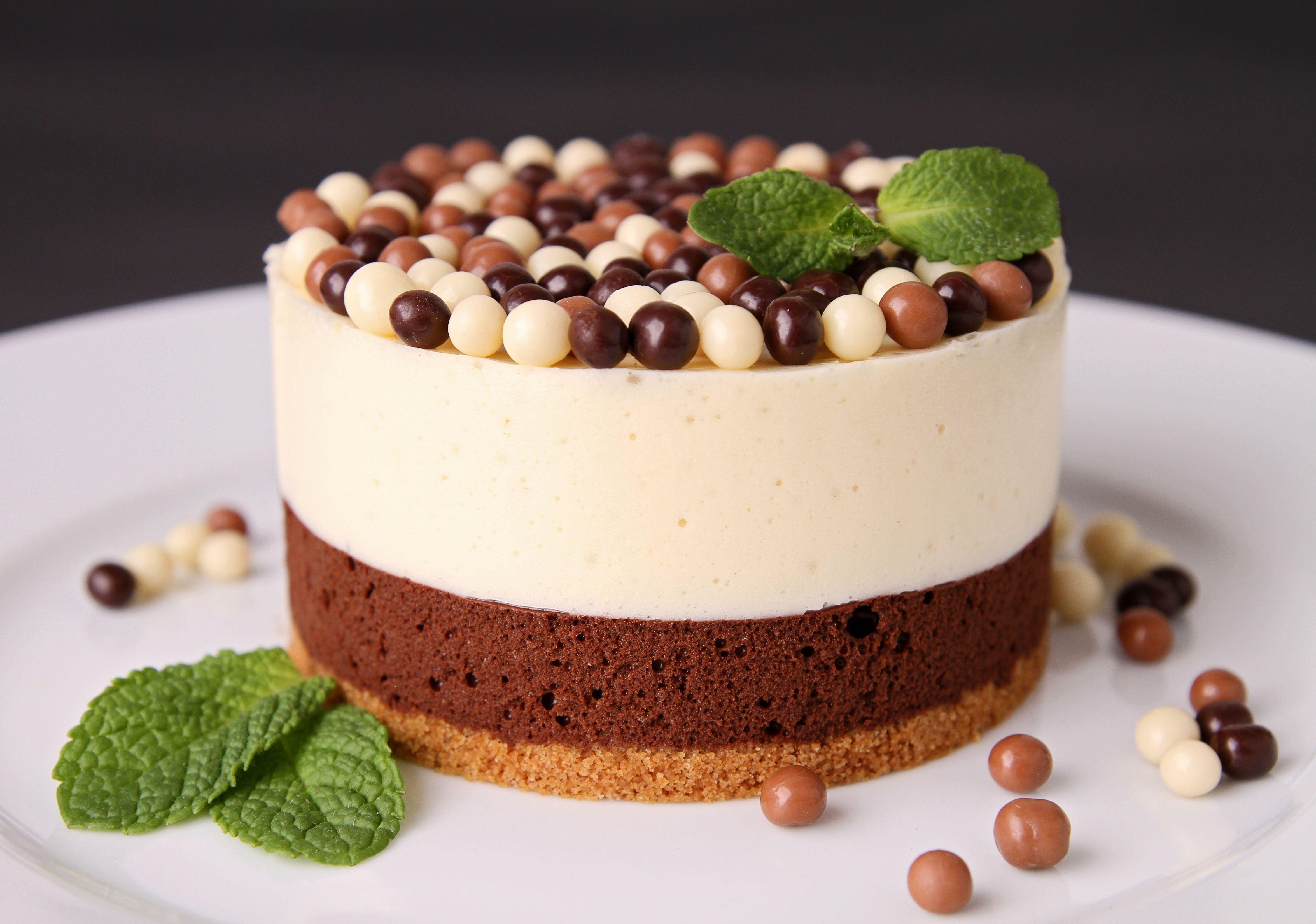 4700x3300 Food Cake Wallpaper:4700x3300