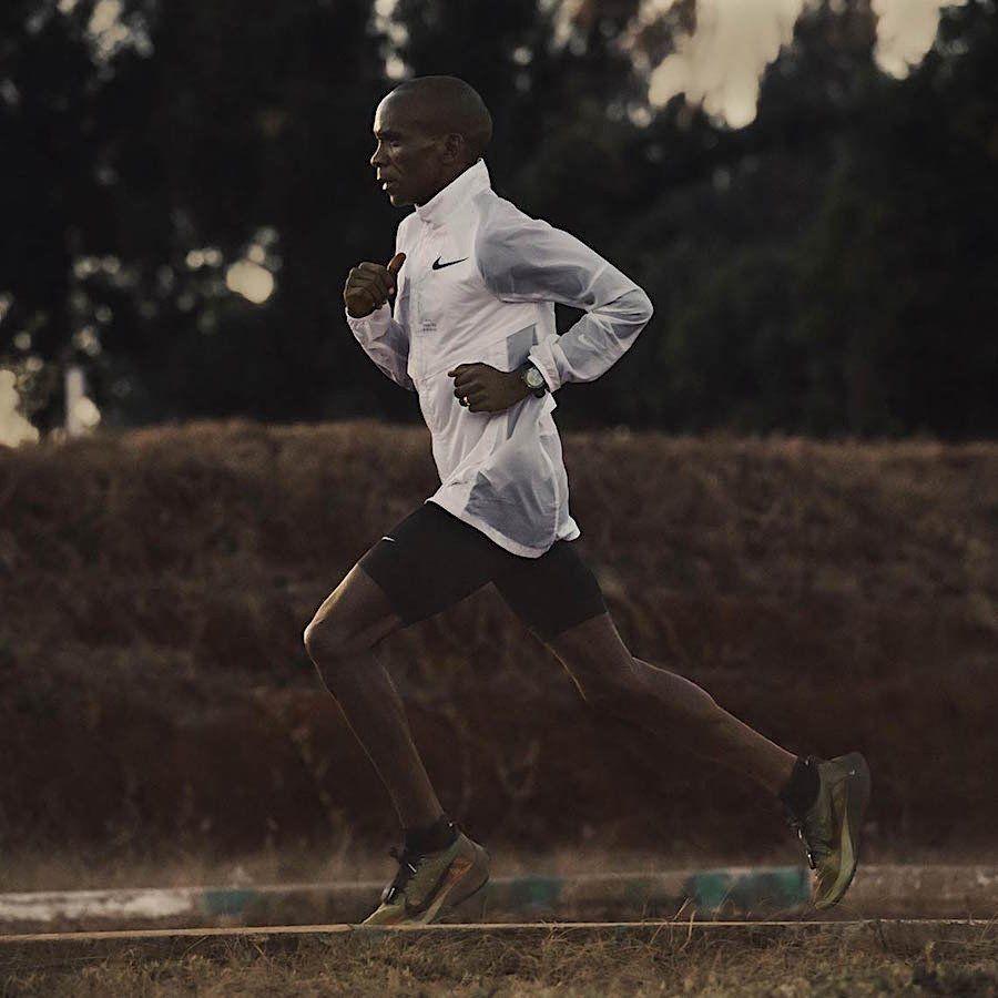 900x900 Nike Entwickelt Die Sieger Schuhe Von Eliud Kipchoge Am 3D Drucker. Nike Zoom, Running Techniques, Track And Field