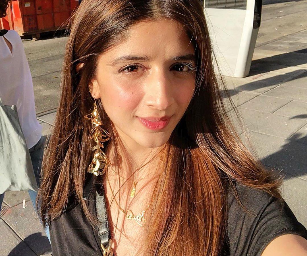 1080x898 Mawra Hocane 8