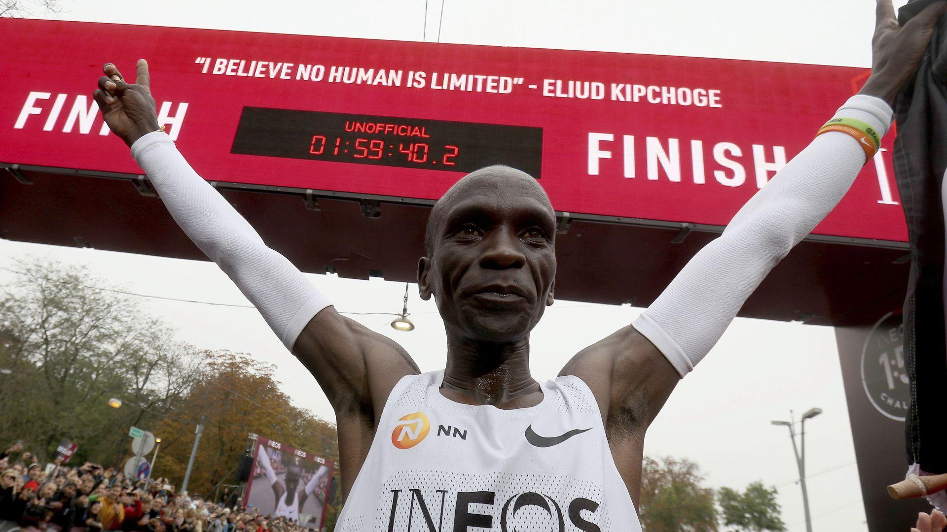 1920x1080 In photo: Kenya's Eliud Kipchoge breaks 2 hour marathon record