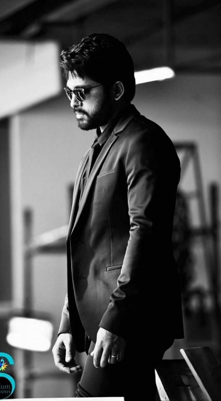 705x1280 Allu Arjun wallpaper