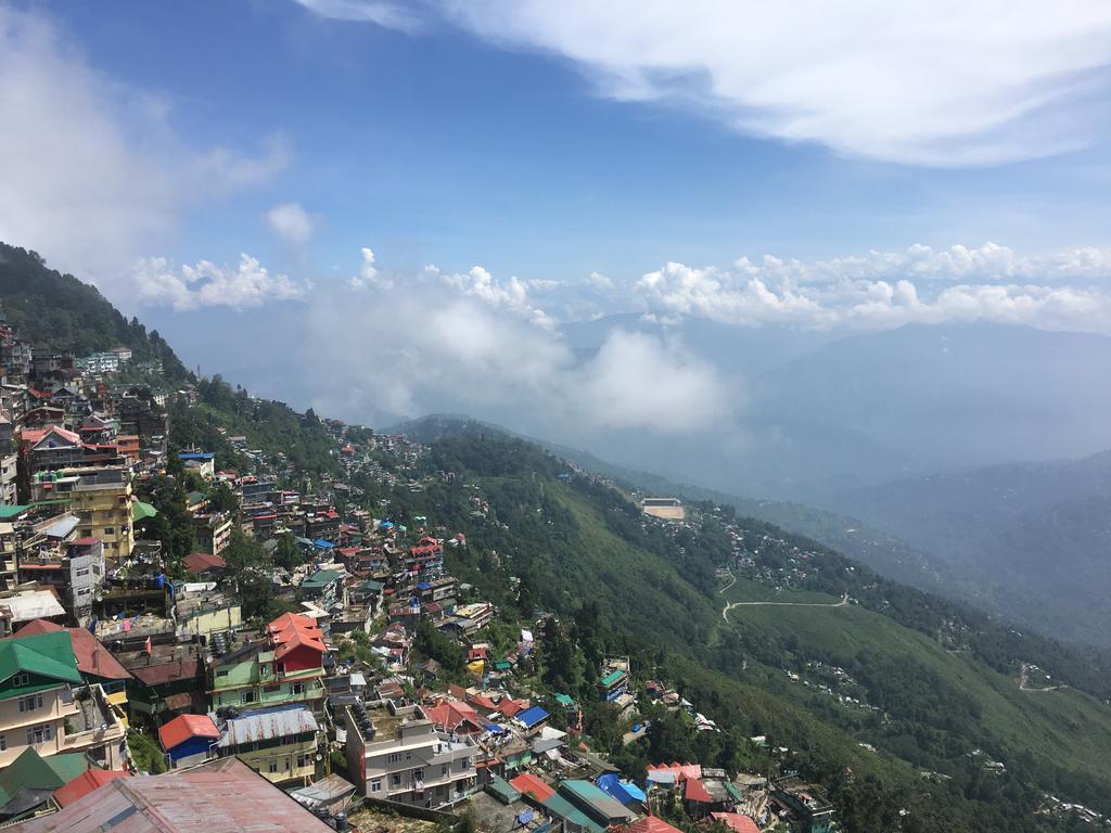 1024x768 DorjehLing Homestay, Bed & Breakfast Darjeeling