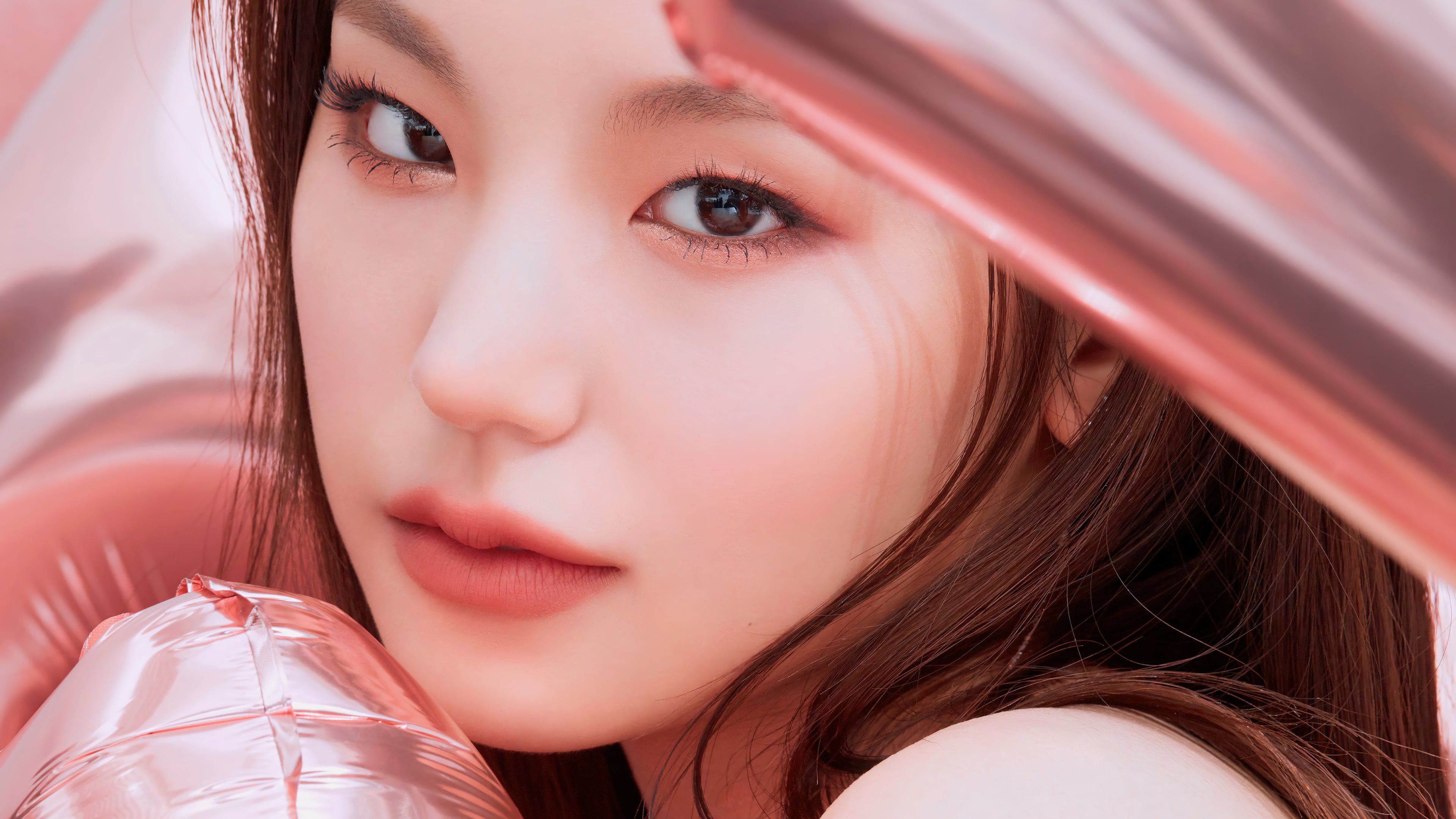 3840x2160 Yeji from ITZY Kpop Idol Wallpaper 4K for Desktop