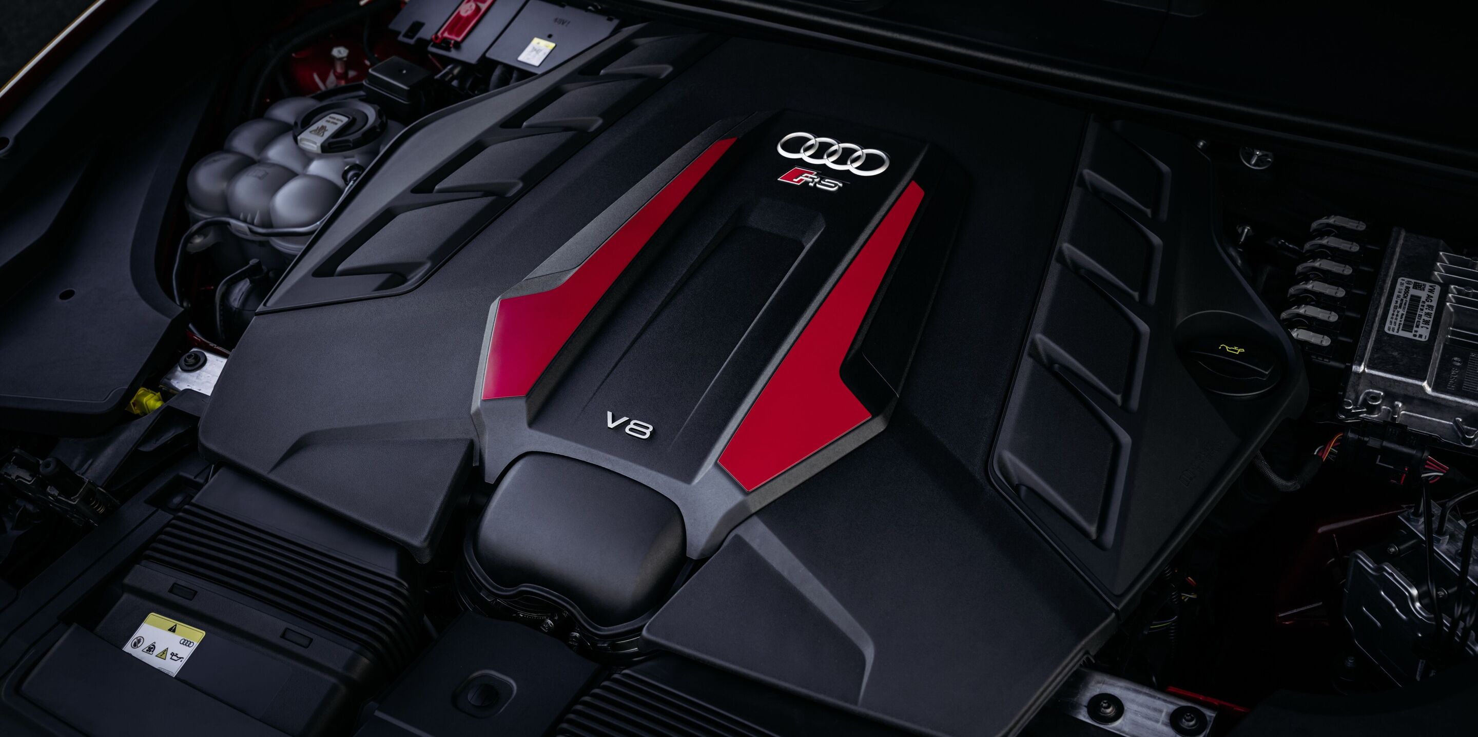 2880x1436 Internal combustion engines (ICE)