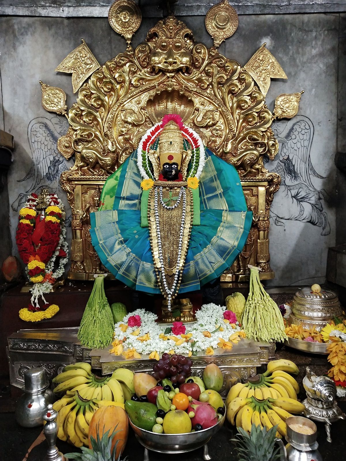 1200x1600 Mahalaxmi Ambabai Kolhapur Puja Servicesth Descendant Hereditary Sreepujak