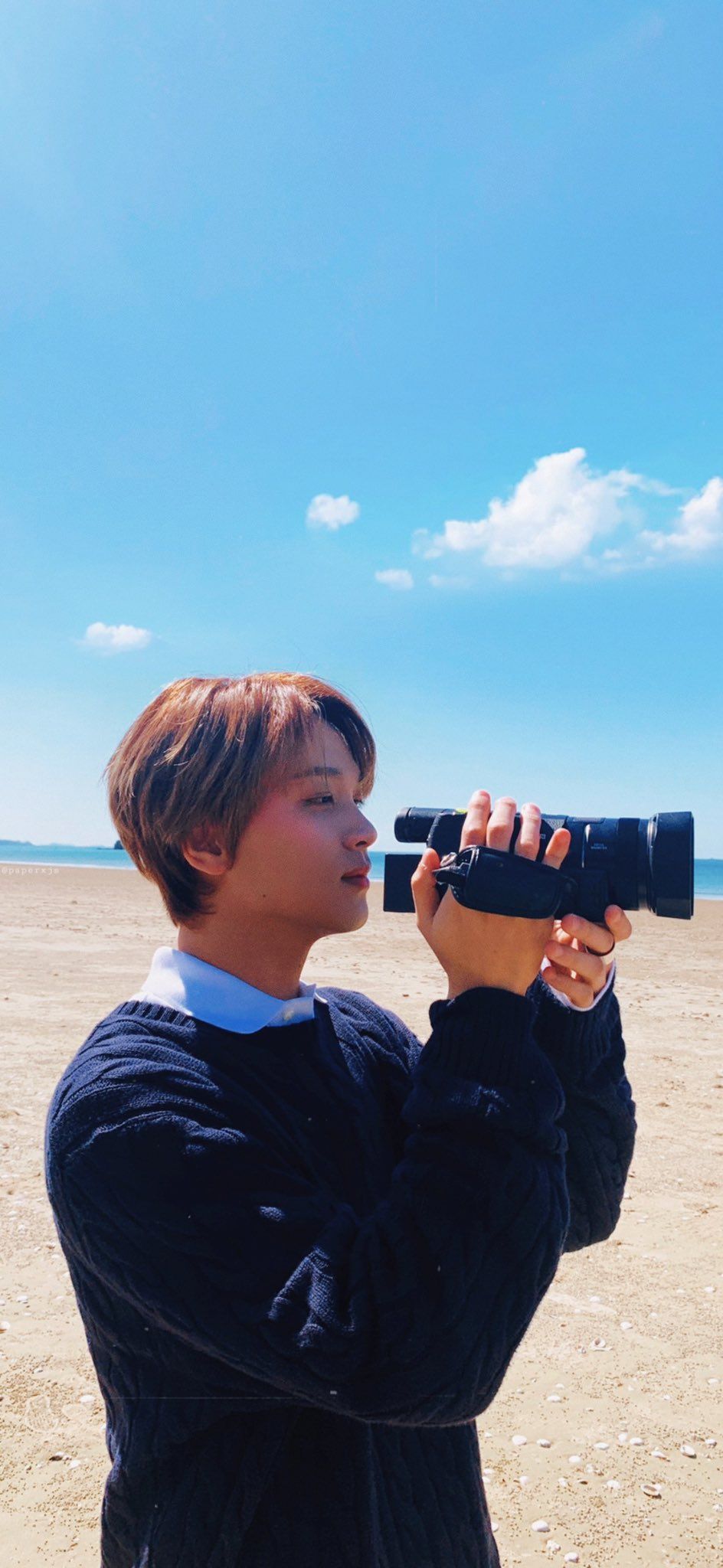 944x2048 Lee Haechan Wallpaper