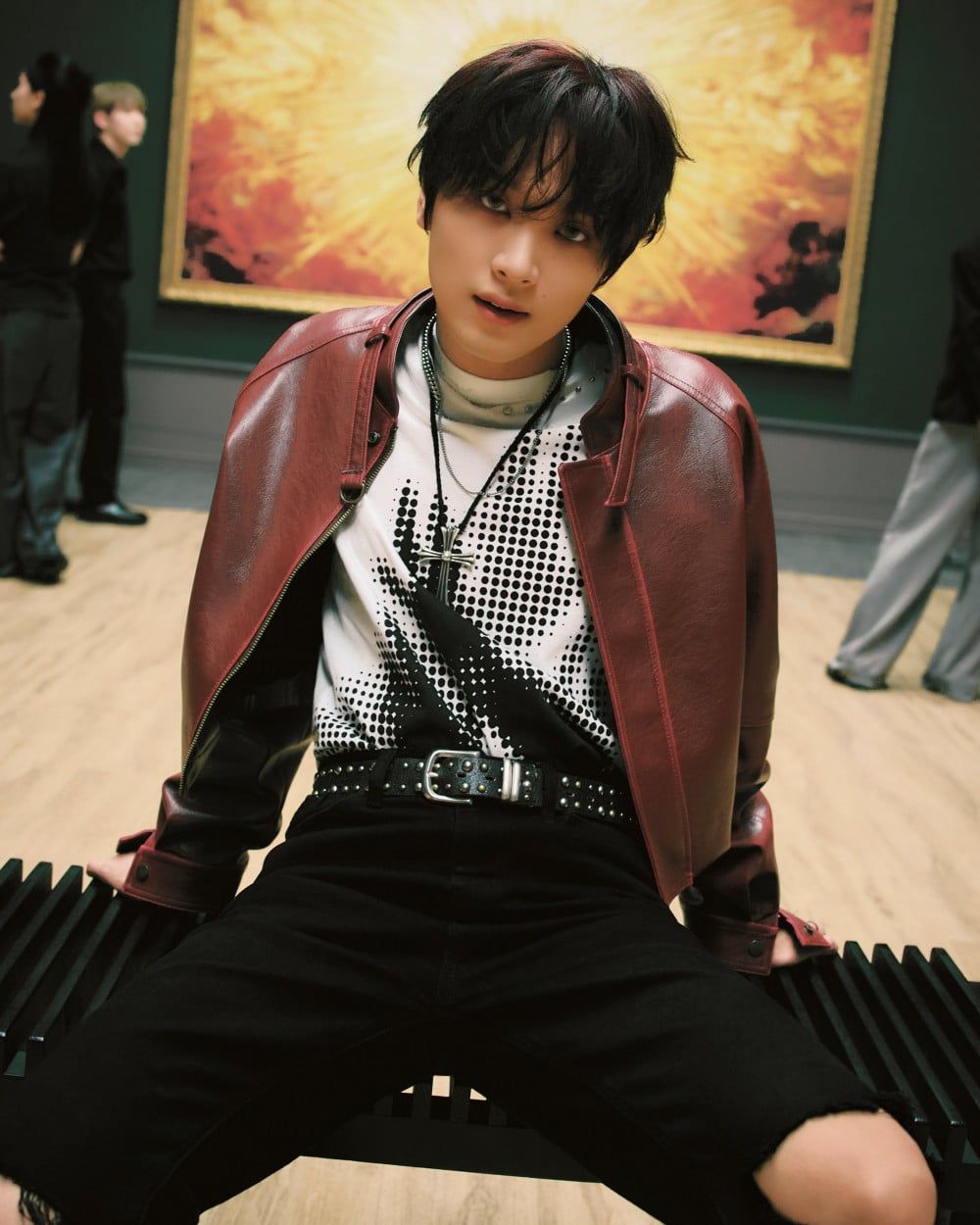 1000x1250 NCT's Haechan visits the art exhibit in the new teasers for his solo album