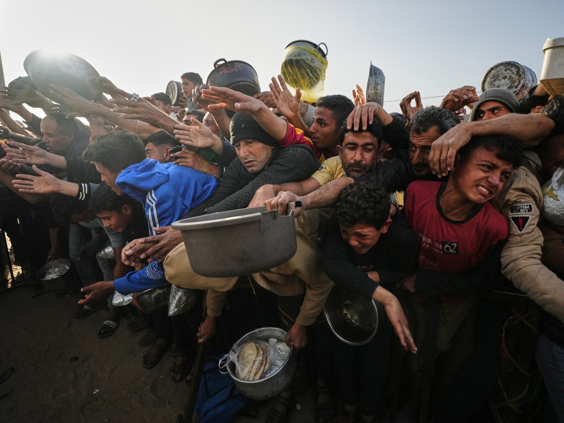 1920x1440 No Ramadan joy, respite for families in Gaza City destroyed