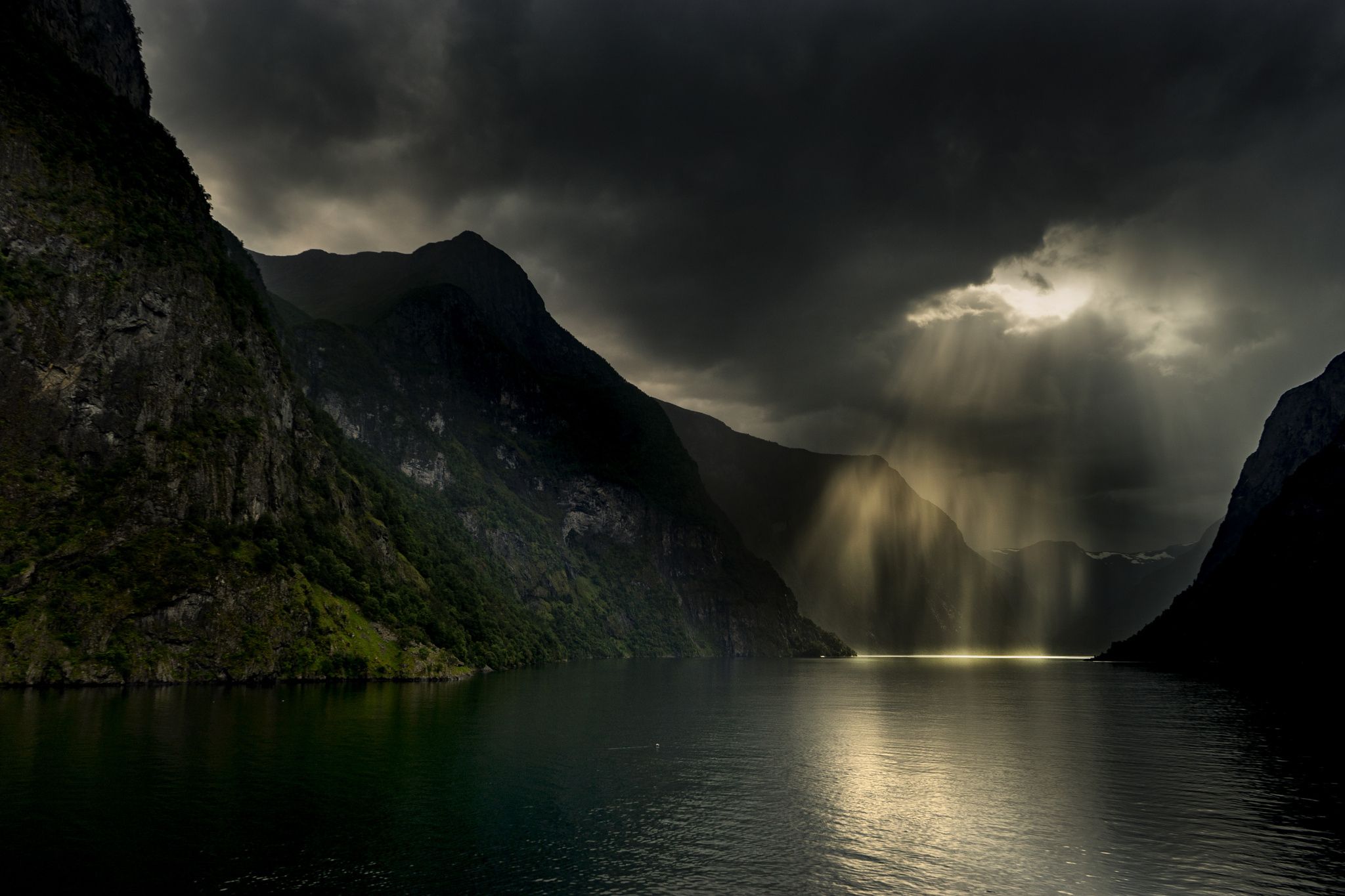 2048x1365 Wallpaper mountains, clouds, storm, nature, the shower, the fjord for mobile and desktop, section природа, resolution 2048x1365