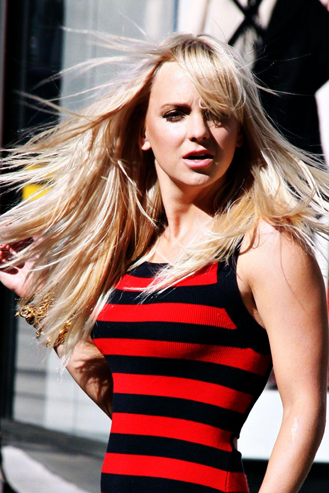 Anna Faris Wallpapers - Top Free Anna Faris Backgrounds - WallpaperAccess