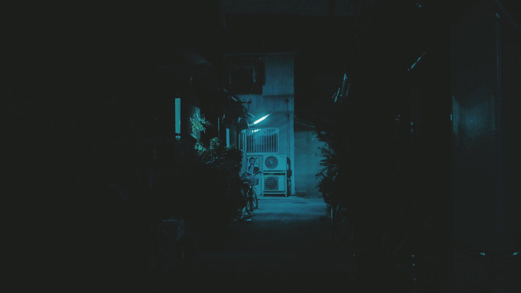 2048x1152 tokyo dark