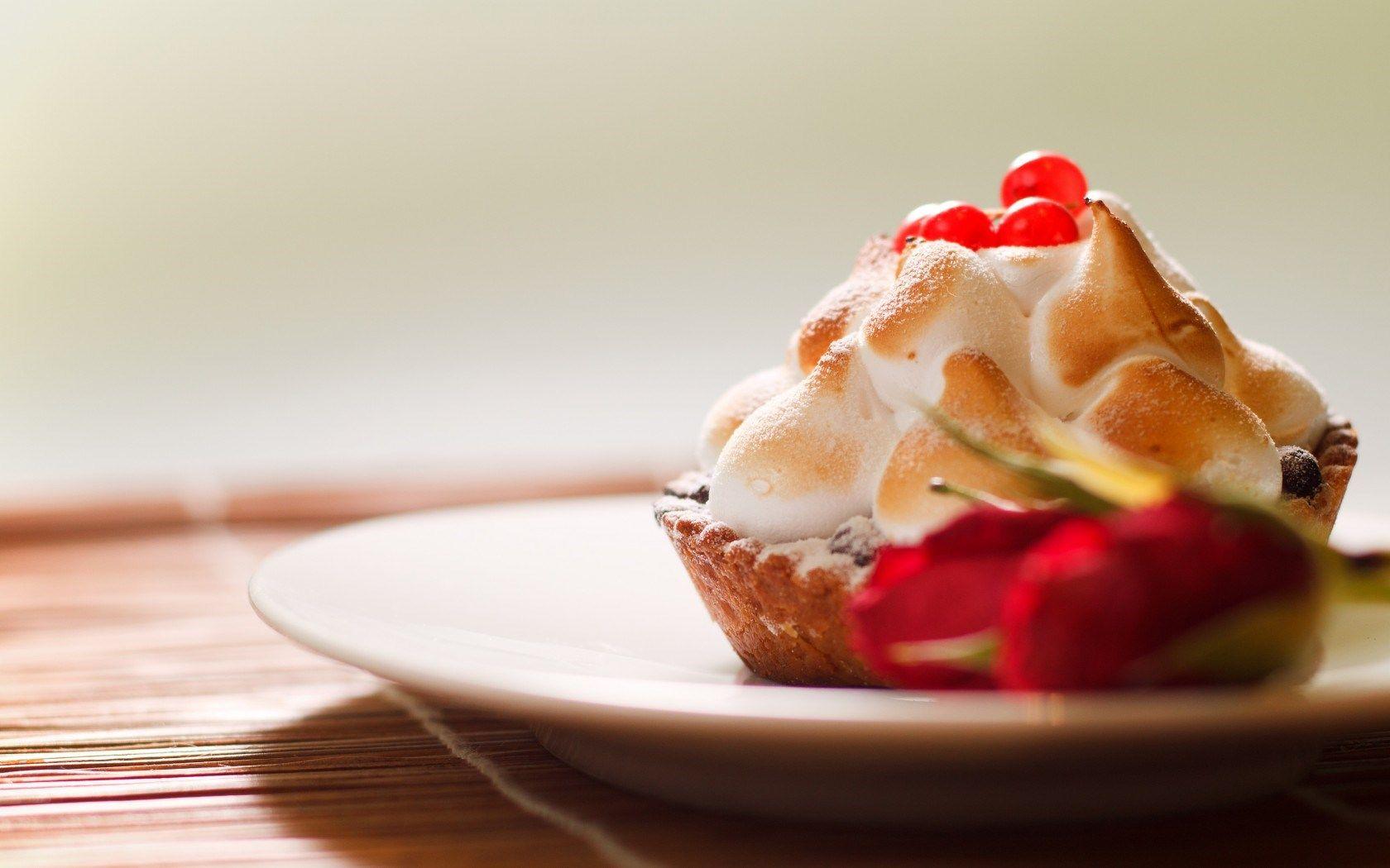 1680x1050 Cream Cake Berries Dessert