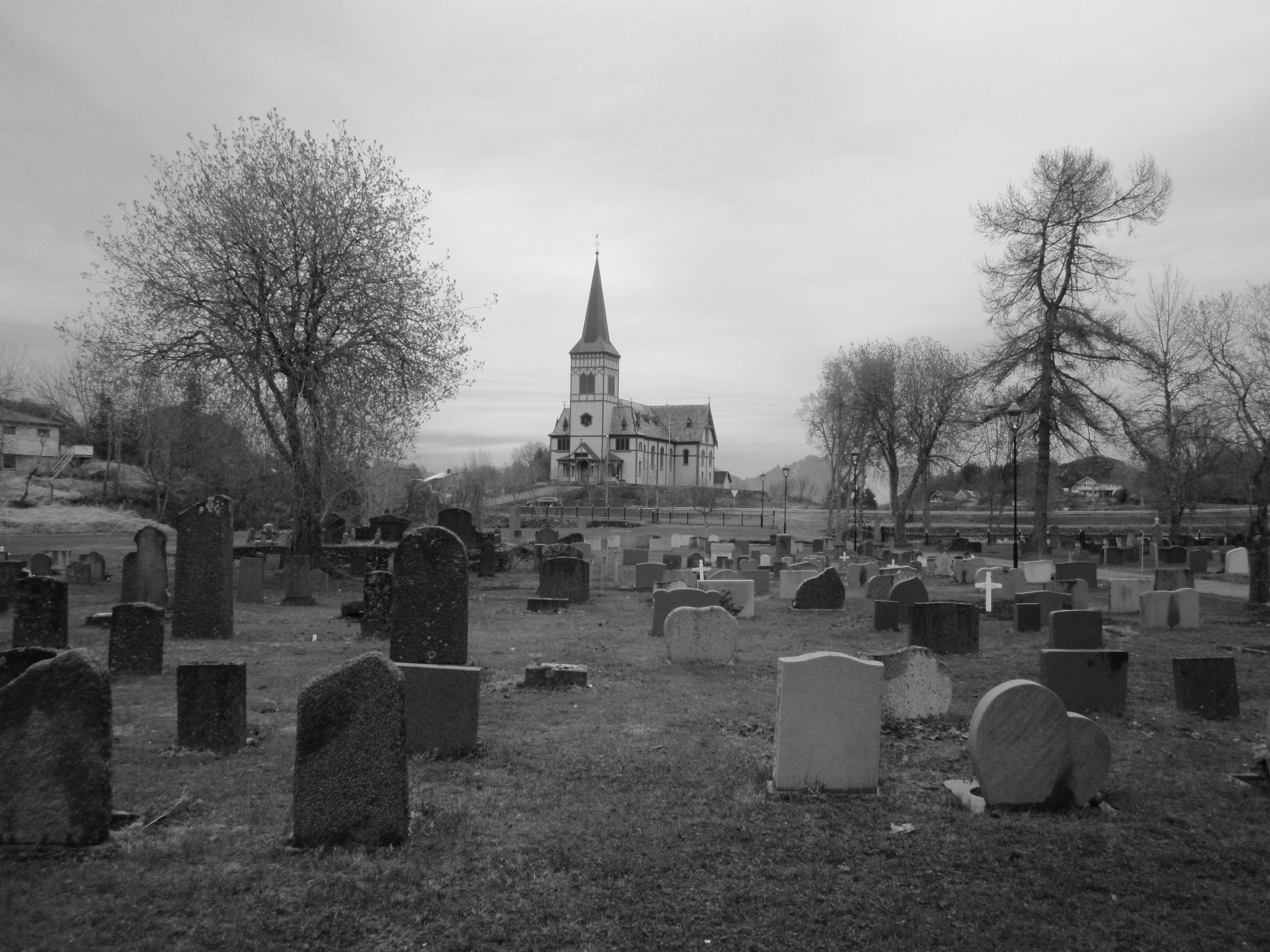 4000x3000 Dark Cemetery Wallpaper:4000x3000