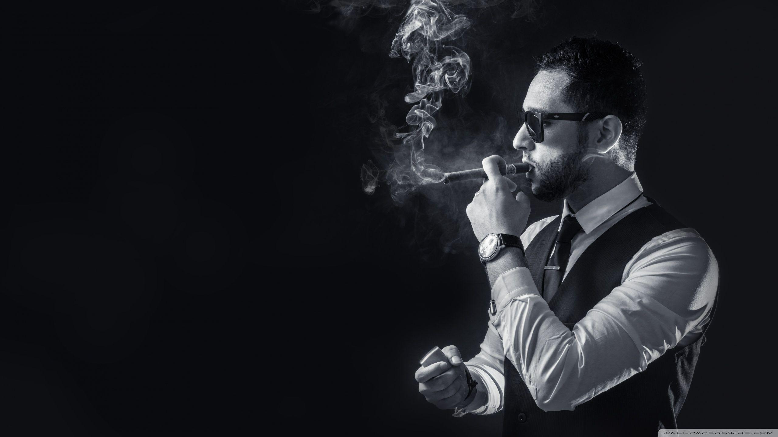 2560x1440 Smoky Man Ultra HD Desktop Background Wallpaper for 4K UHD TV : Widescreen & UltraWide Desktop & Laptop : Tablet