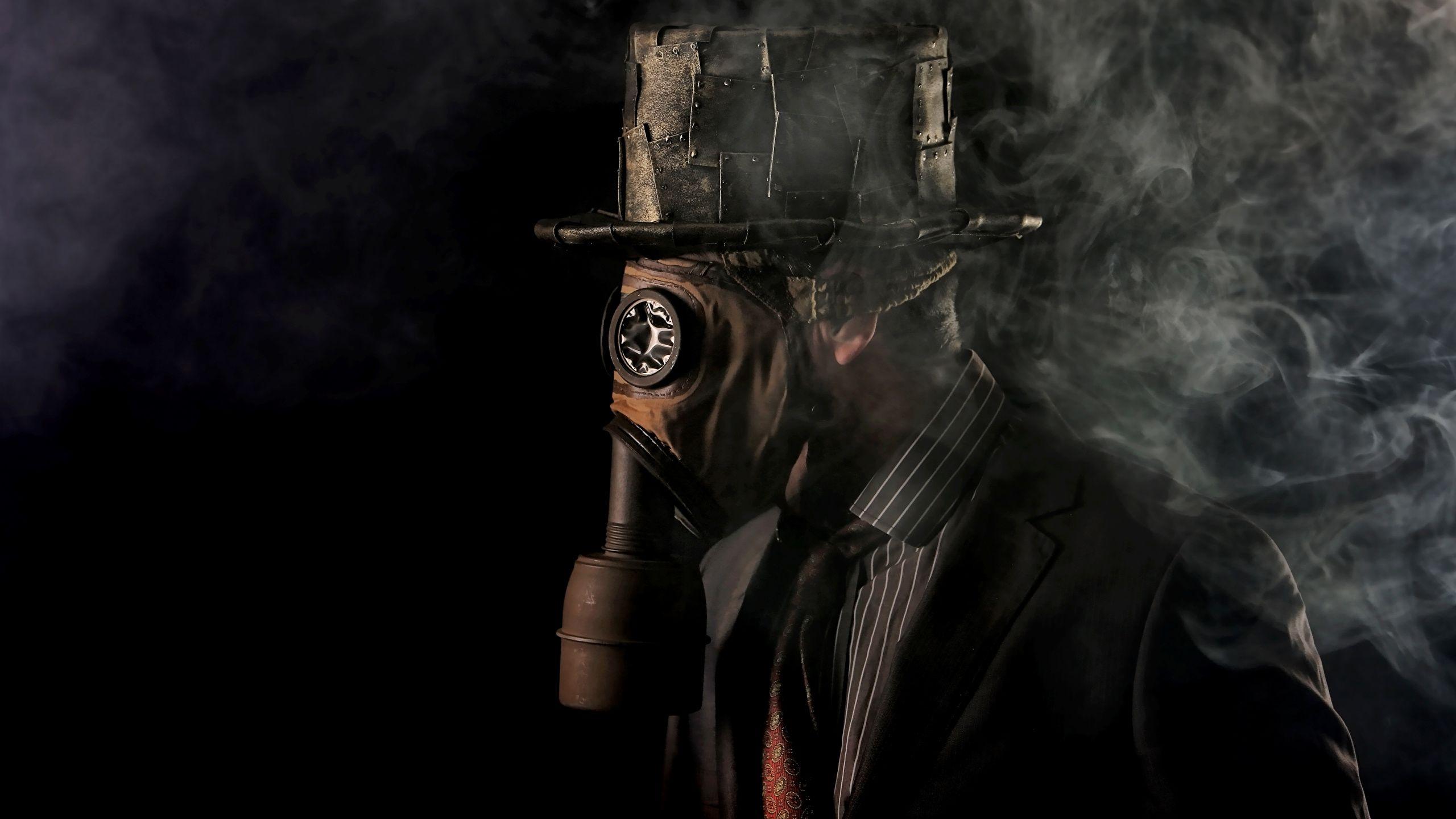 2560x1440 Picture Gas mask Man Hat Smoke 2560x1440